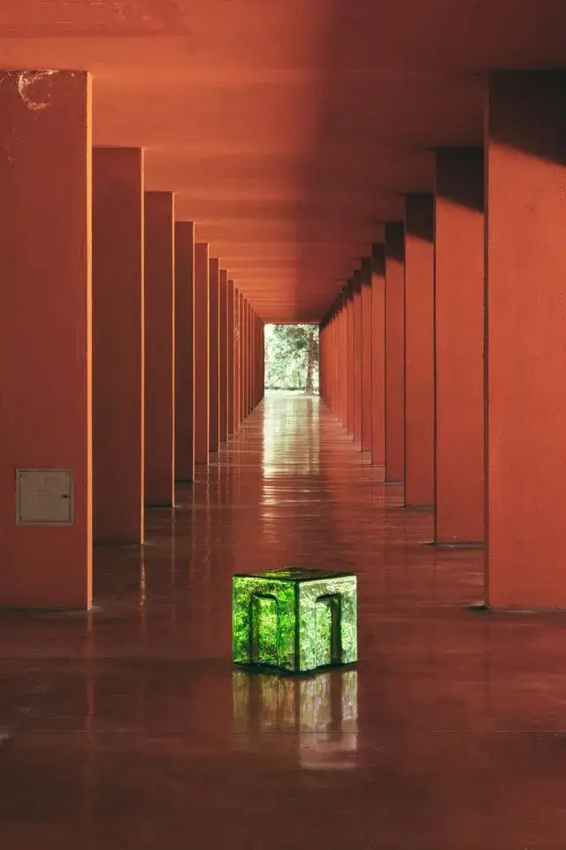 6:AM LAUNCHES BATCH GLASS MODULES image of the Batch blown glass collection by 6:AM for Bottega Veneta detailing physical properties and availability. (image 5 of 6)