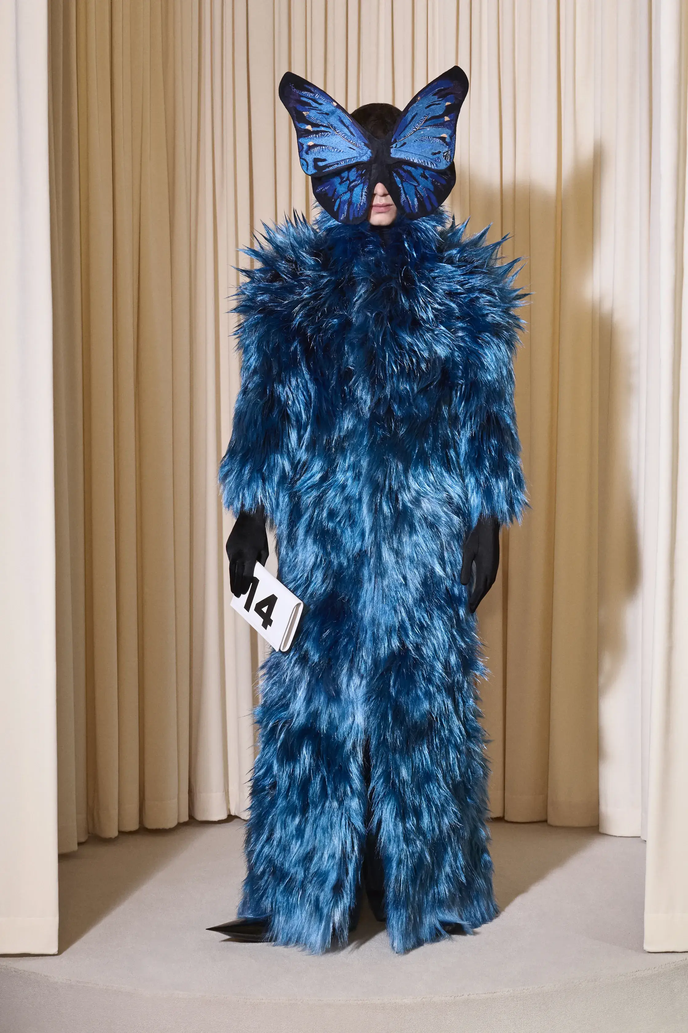 Courtesy of Balenciaga/Vogue Runway (image 3 of 7)