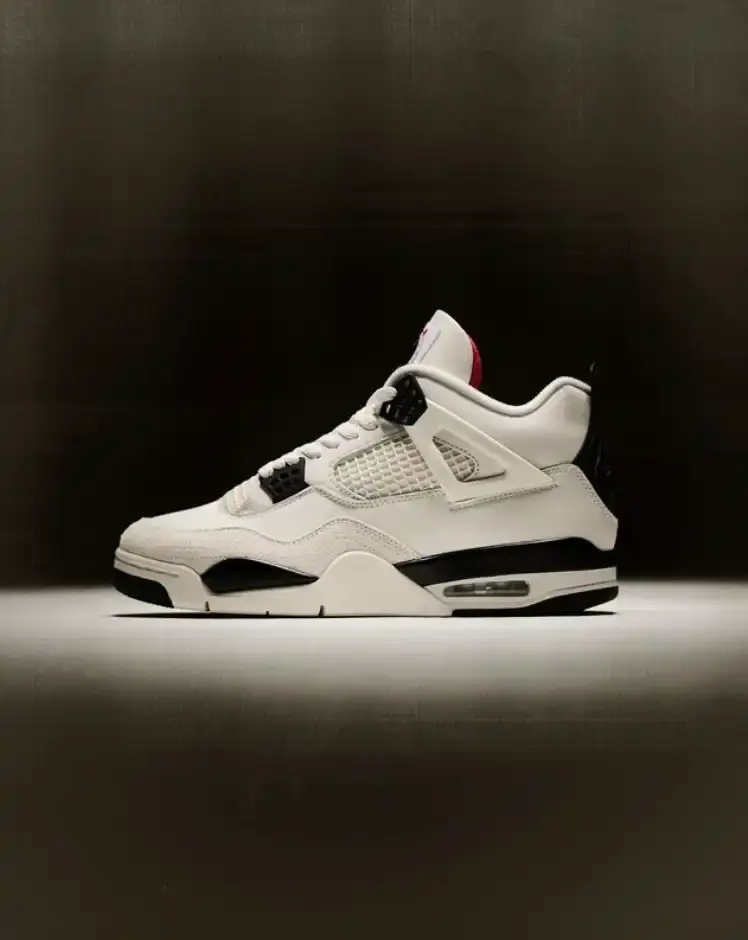 AIR JORDAN 4 FLIGHT CLUB ARRIVE AT JD IN JANUARY image describing the Air Jordan 4 Flight Club release at JD, with details on design, materials and historical references. (image 4 of 5)