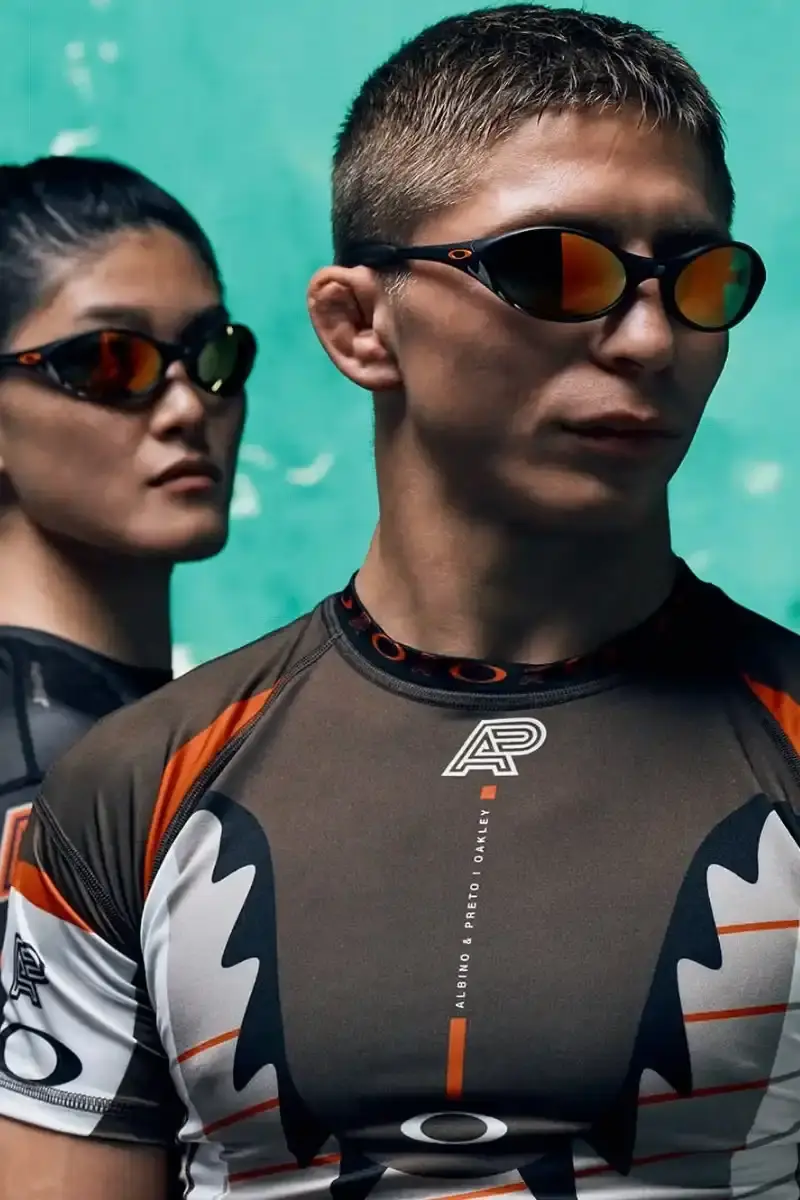 ALBINO & PRETO TEAMS WITH OAKLEY FOR JIU-JITSU LINE image about Portuguese brand Albino & Preto partners with Oakley to create performance jiu-jitsu apparel and eyewear collection for training and casual wear. (image 4 of 14)