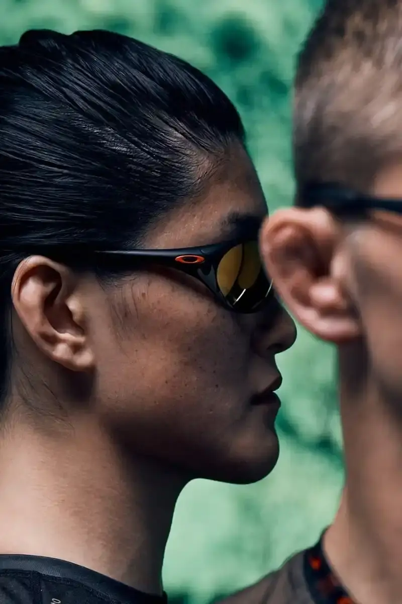 ALBINO & PRETO TEAMS WITH OAKLEY FOR JIU-JITSU LINE image about Portuguese brand Albino & Preto partners with Oakley to create performance jiu-jitsu apparel and eyewear collection for training and casual wear. (image 3 of 14)