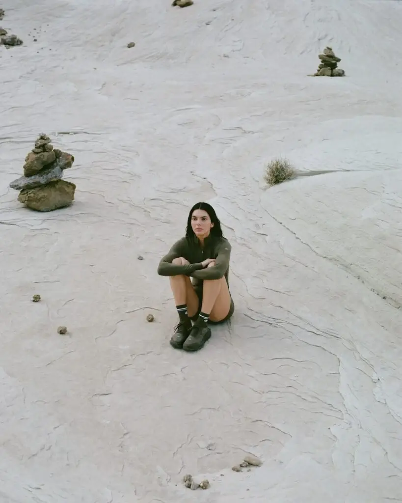 ALO RELEASES FALL CAMPAIGN WITH KENDALL JENNER image about ALO's Fall 2025 activewear campaign photographed at Amangiri Utah resort featuring model Kendall Jenner. (image 3 of 5)