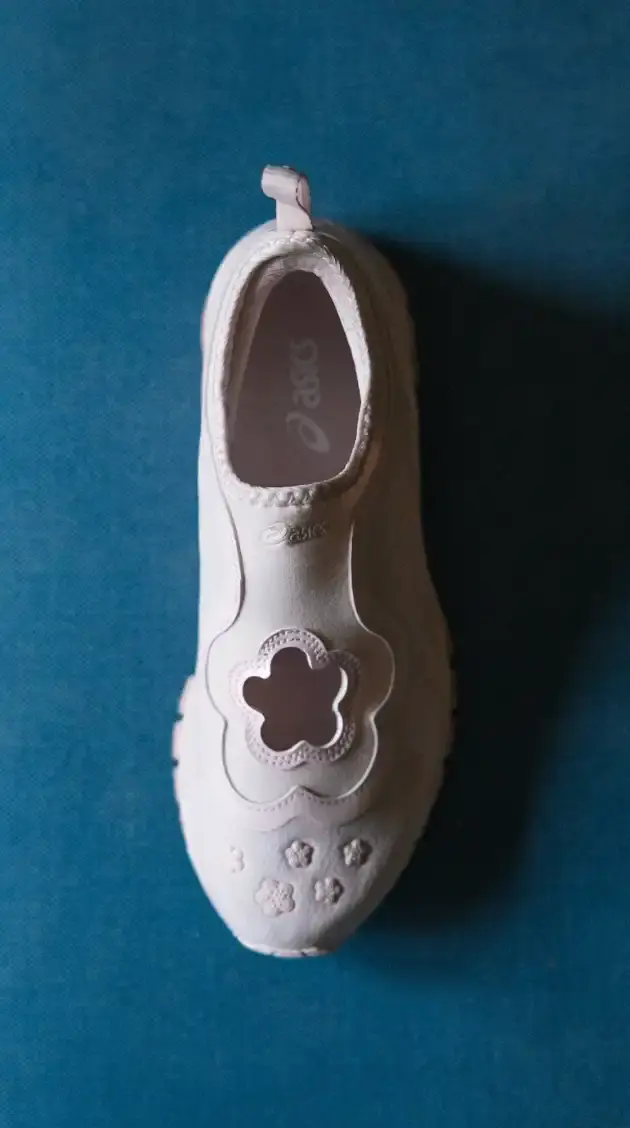 ASICS AND CECILIE BAHNSEN RELEASE SLIP-ON SNEAKER This image details the release of the Cecilie Bahnsen and ASICS GEL-QUANTUM 360 I sneaker. The article includes design specifics and pricing. (image 5 of 5)