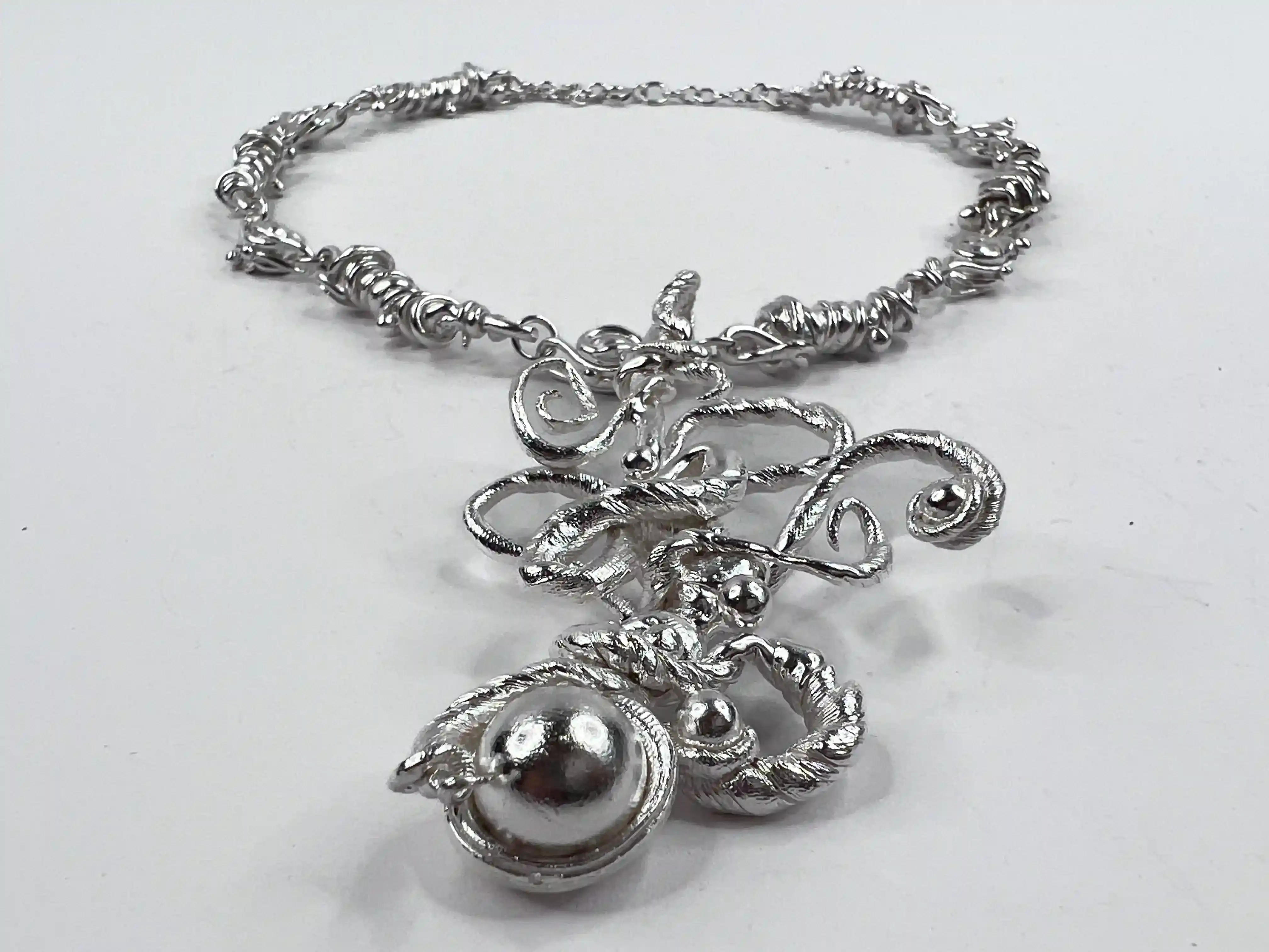 APOC STORE EXCLUSIVE OMYO NECKLACE