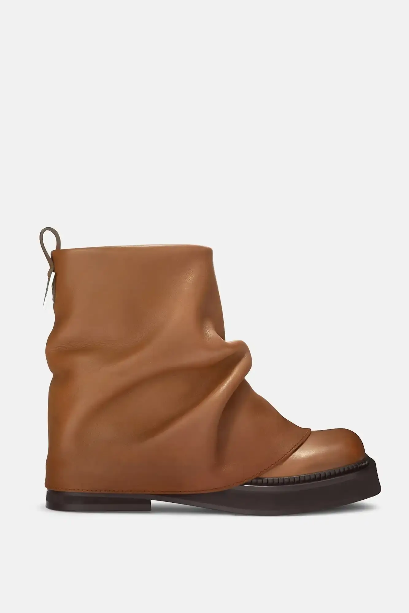 THE ATTICO ROBIN BOOTS EMERGE THIS FALL Article about The Attico's Robin Boots designed by Gilda Ambrosio and Giorgia Tordini, available in multiple styles and materials for fall weather. (image 7 of 7)