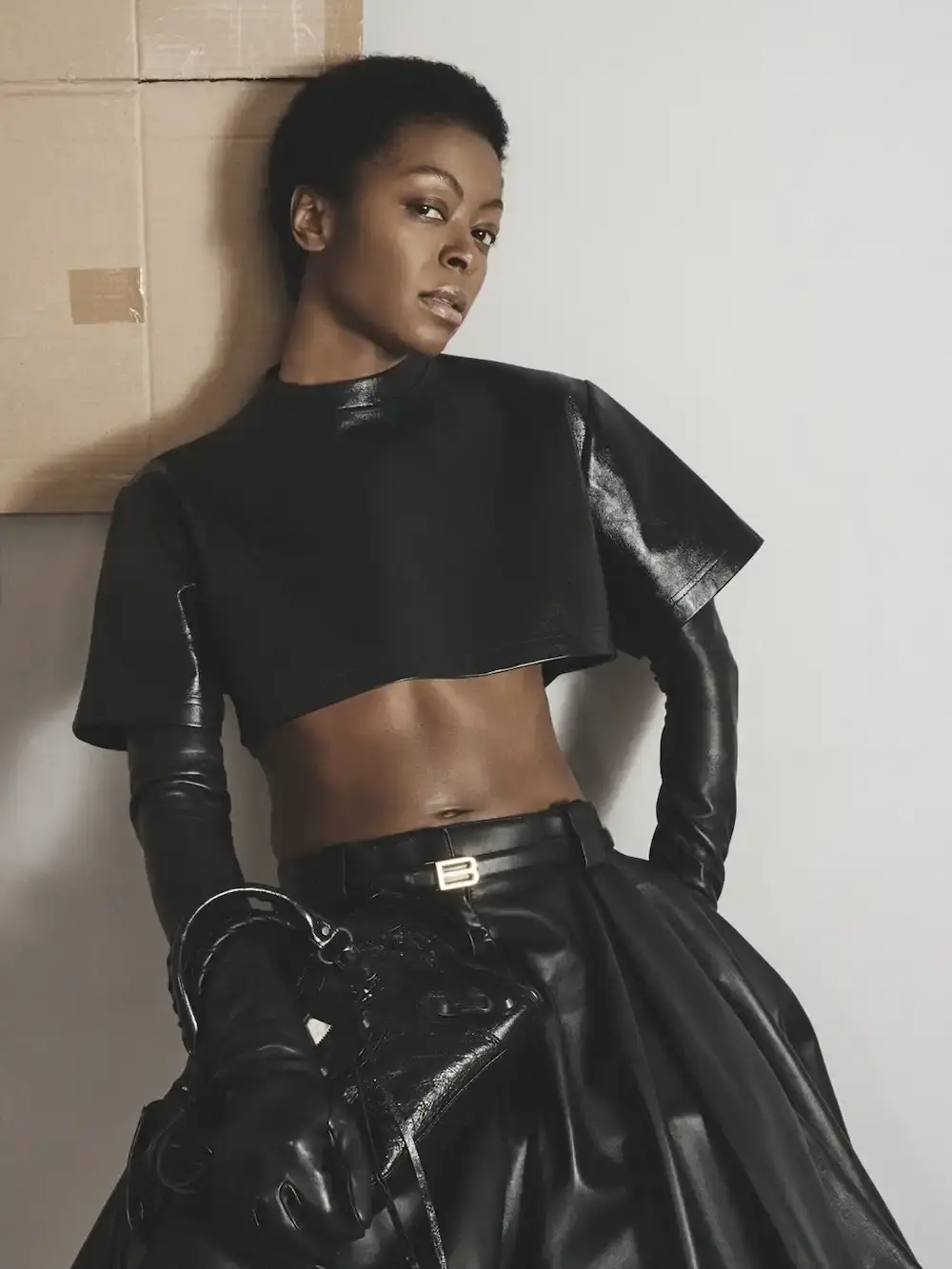 BALENCIAGA HEART AND BODY CAMPAIGN DETAILS An editorial report discussing the Balenciaga Heart and Body advertising campaign shot by David Sims in a Parisian studio. (image 2 of 7)