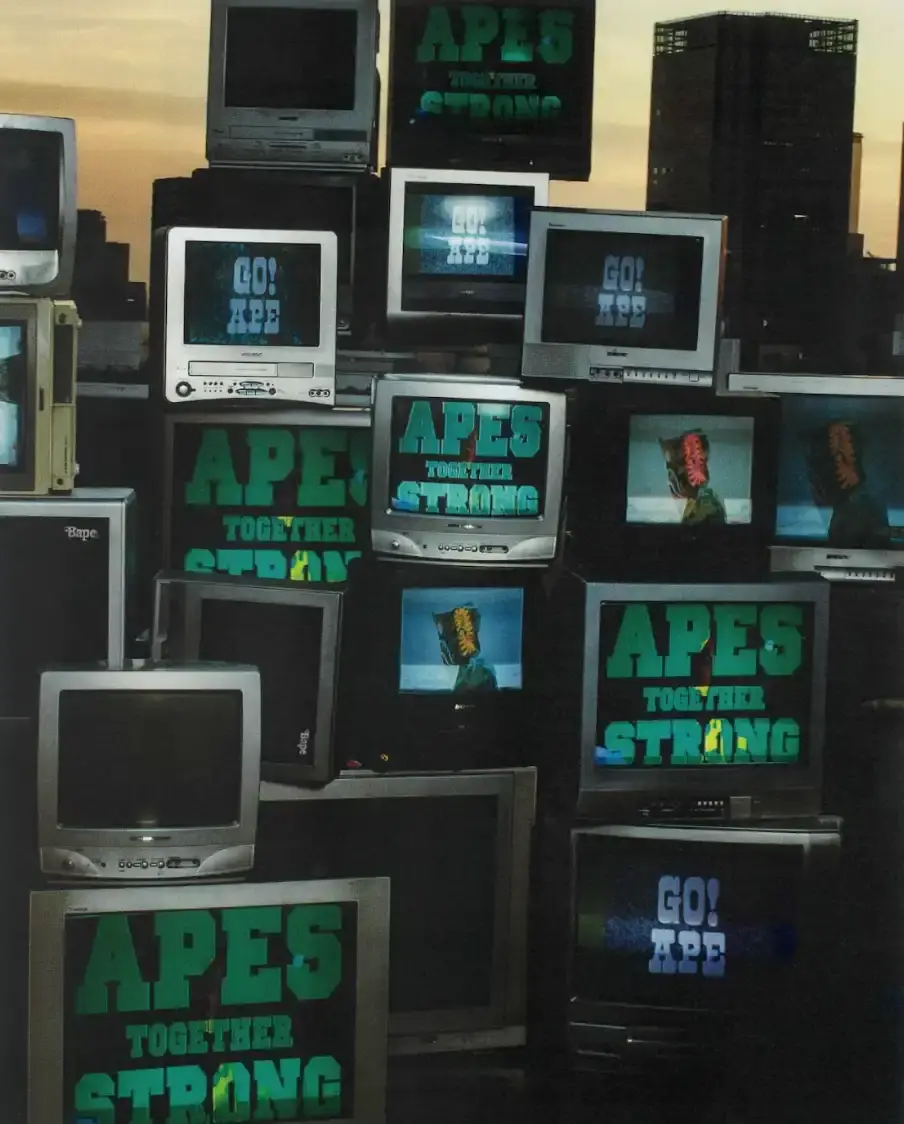 BAPE RETURNS TO ITALY WITH 3A DISTRIBUTION DEAL A BATHING APE announces 3A as Italian distributor from 2026, expanding retail presence through select luxury outlets while maintaining direct control of strategic accounts. (image 4 of 5)