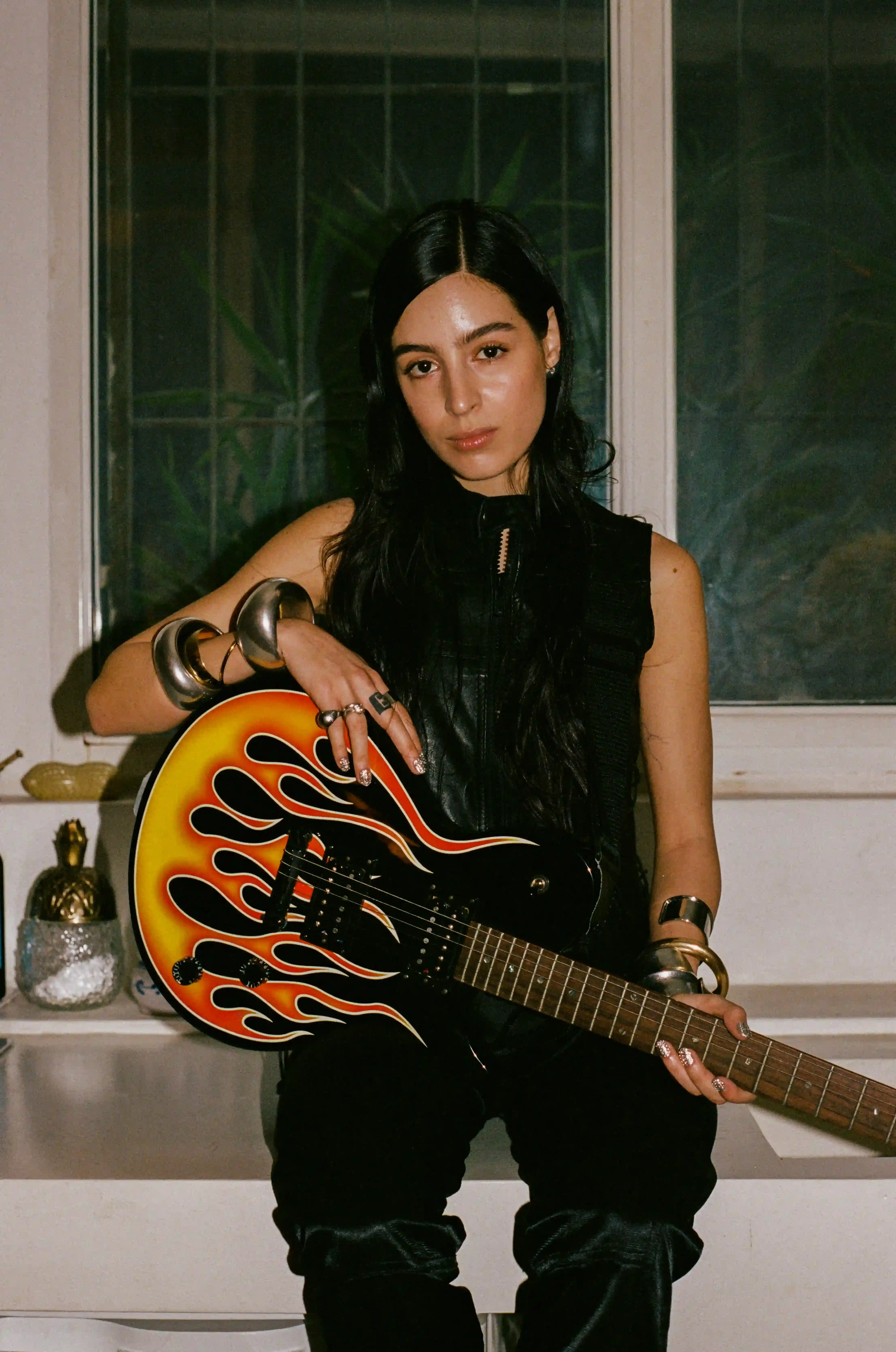 Rebecca Bernardi dj guitar / Casawi Magazine