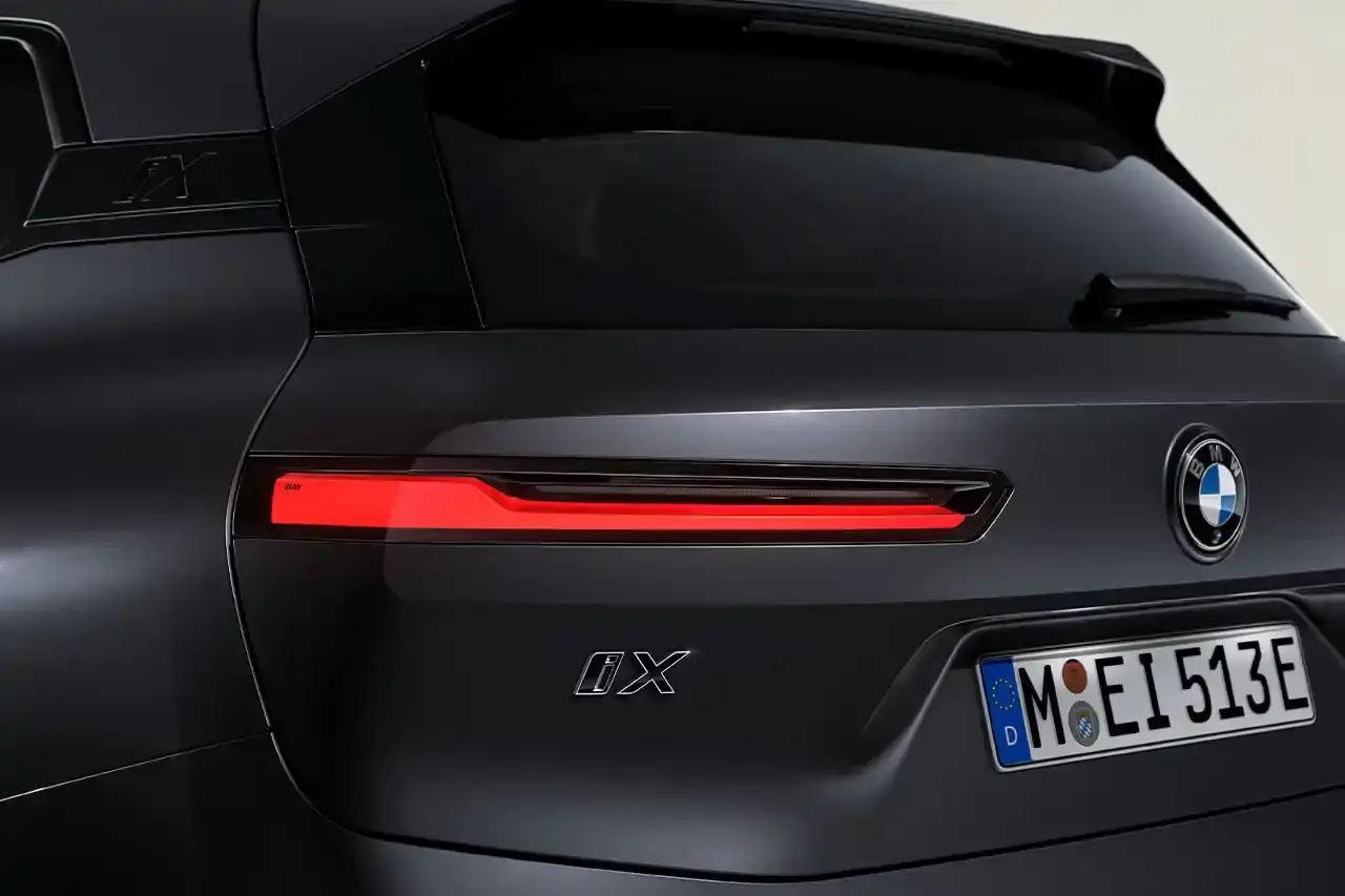 BMW BMW (image 10 of 11)