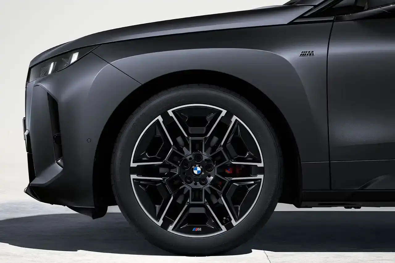 BMW BMW (image 11 of 11)