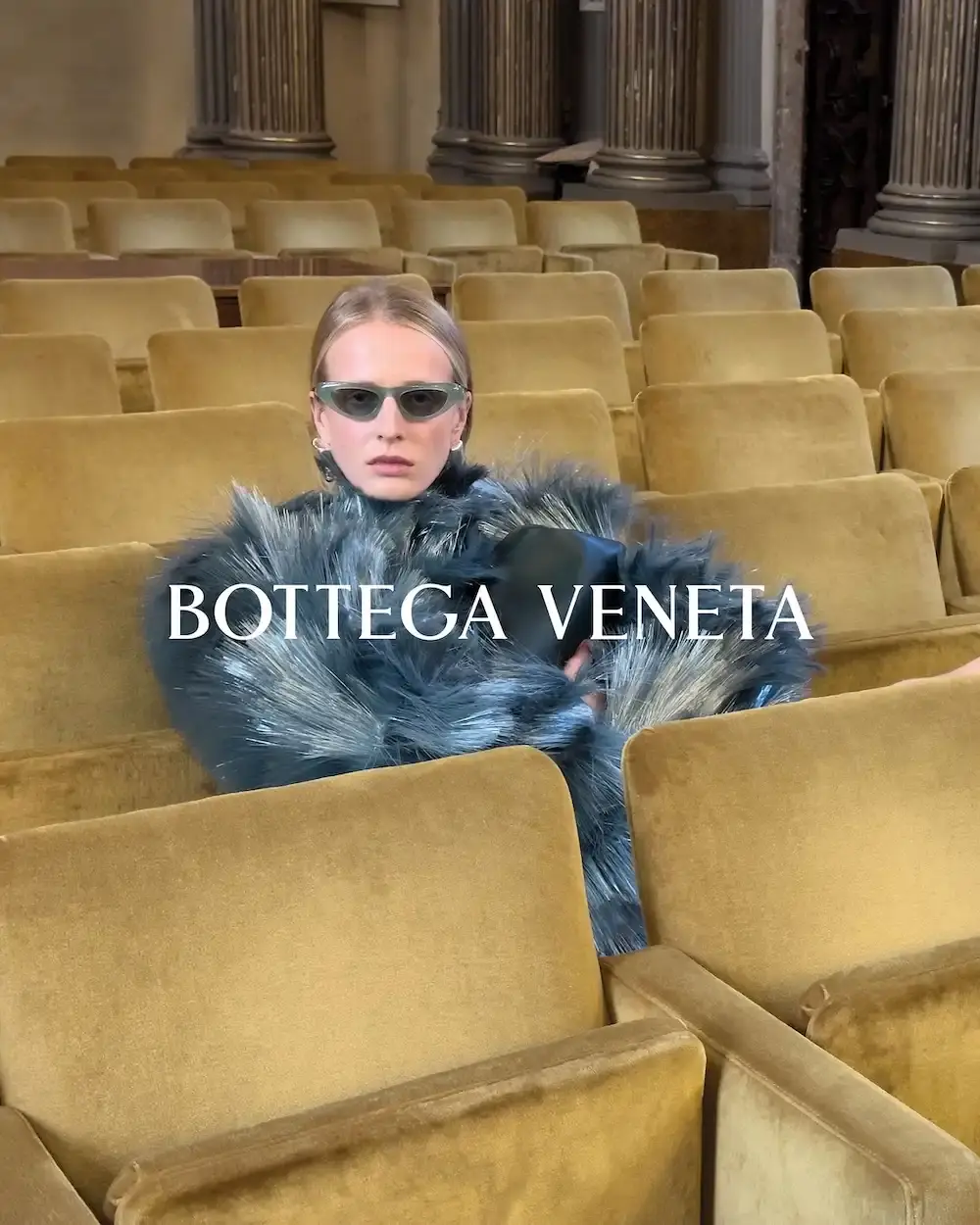 BOTTEGA VENETA SUMMER 2026 CAMPAIGN Bottega Veneta Summer 2026 campaign photographed by Juergen Teller in Venice, featuring collection by creative director Louise Trotter across historic Venetian locations including palazzos, gardens, and the Lido. (image 3 of 16)