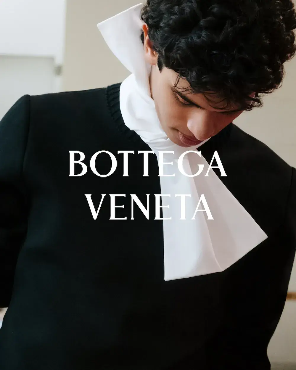 BOTTEGA VENETA WINTER 2026 CAMPAIGN image of the Bottega Veneta winter 2026 campaign production and the release of Zine 002. (image 11 of 22)