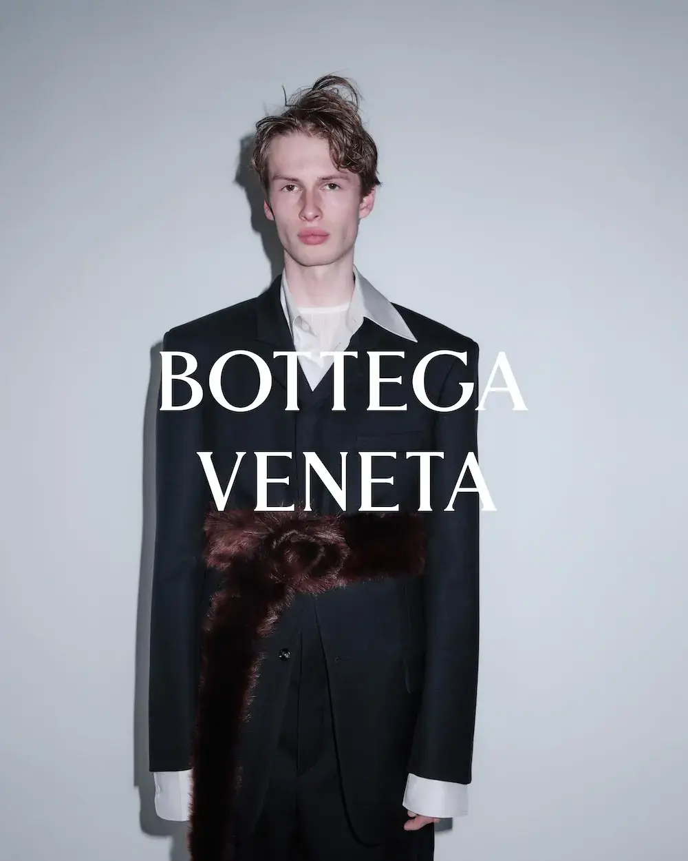 BOTTEGA VENETA WINTER 2026 CAMPAIGN image of the Bottega Veneta winter 2026 campaign production and the release of Zine 002. (image 19 of 22)