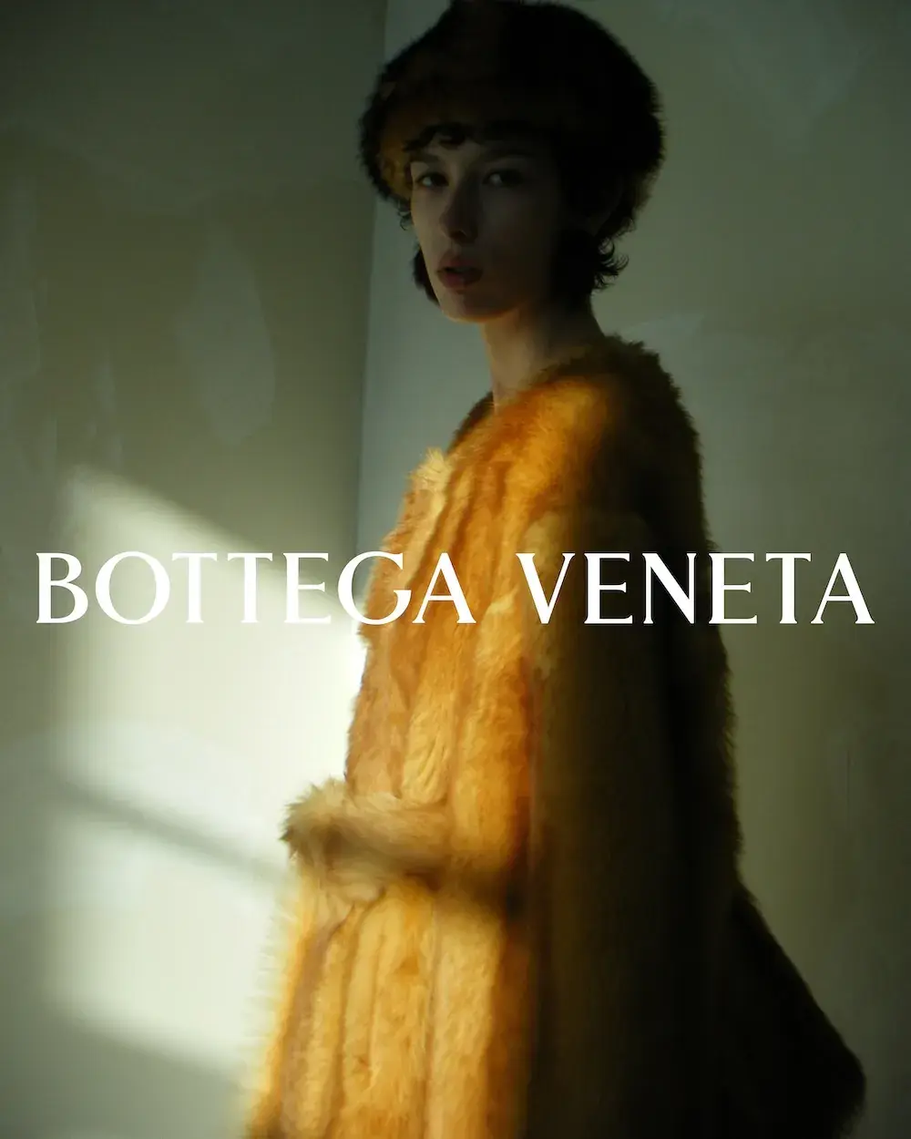 BOTTEGA VENETA WINTER 2026 CAMPAIGN image of the Bottega Veneta winter 2026 campaign production and the release of Zine 002. (image 2 of 22)