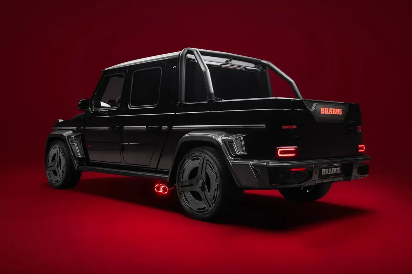 BRABUS P 900 ROCKET EDITION: 900 HP G 63 PICKUP, 10 UNITS Brabus P 900 Rocket Edition, a Mercedes-AMG G 63 pickup with a 900 hp V8, a 3.7 second 0-100 km/h time and 10 units planned. (image 5 of 6)