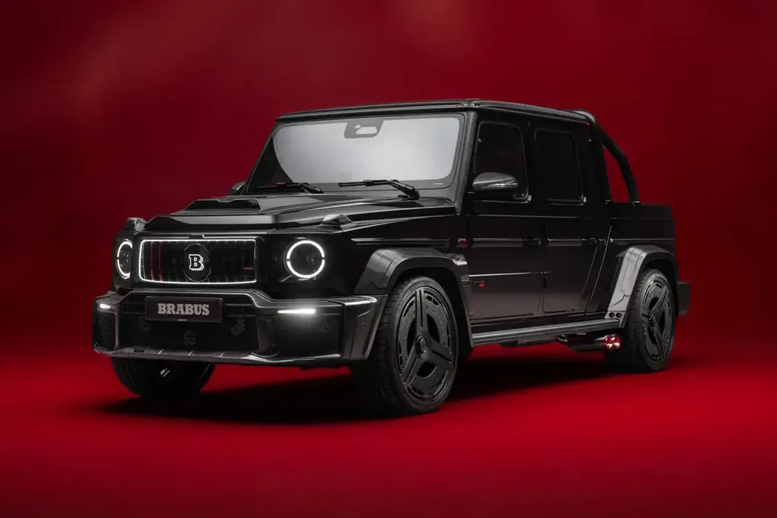 BRABUS P 900 ROCKET EDITION: 900 HP G 63 PICKUP, 10 UNITS Brabus P 900 Rocket Edition, a Mercedes-AMG G 63 pickup with a 900 hp V8, a 3.7 second 0-100 km/h time and 10 units planned.
