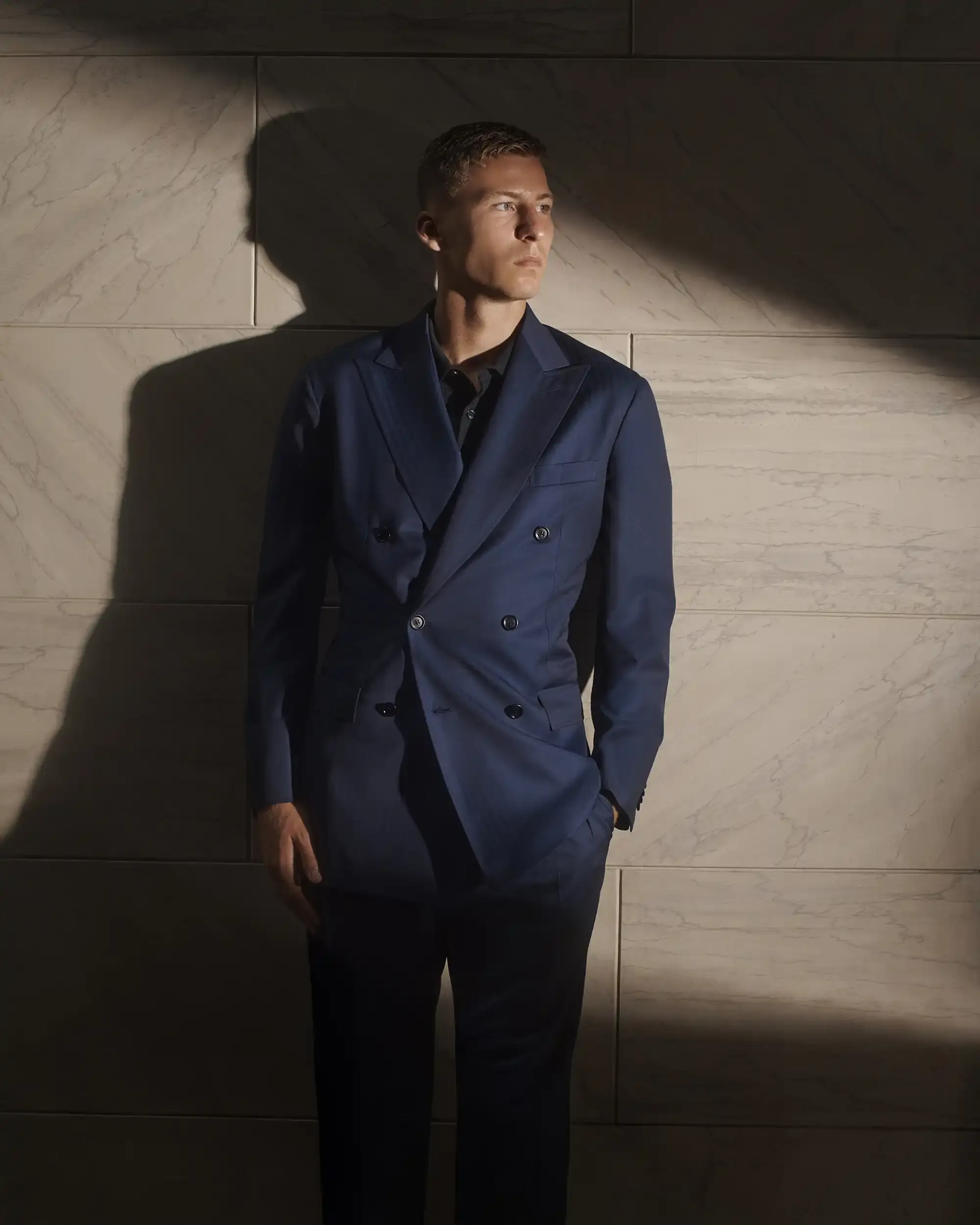 BRIONI DRESSES COMO 1907 FOR NEW SEASON image about Italian fashion house Brioni becoming the official formalwear partner for Como 1907 football club. Covers partnership details, clothing specifications, and business strategy for both organizations. (image 3 of 3)