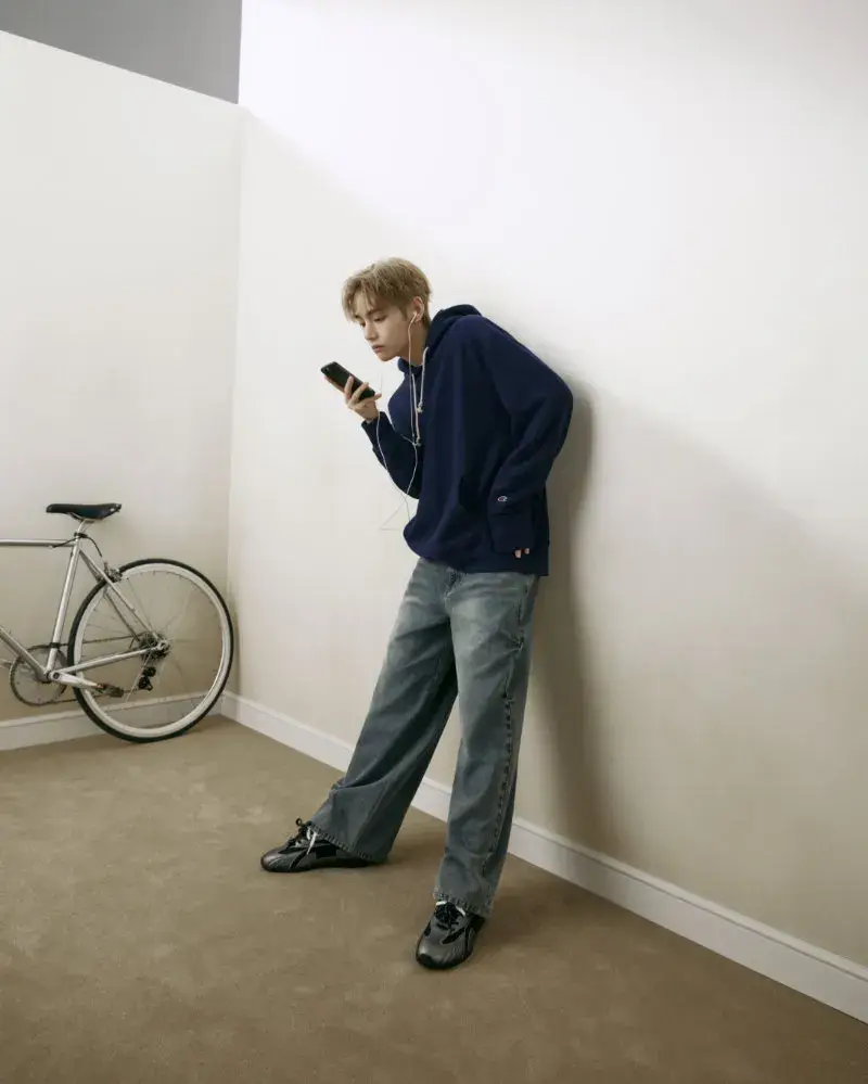 BTS V STARS IN CHAMPION FALL 2026 CAMPAIGN An image detailing Champion signing BTS member V for their Fall/Winter 2026 campaign. (image 3 of 3)