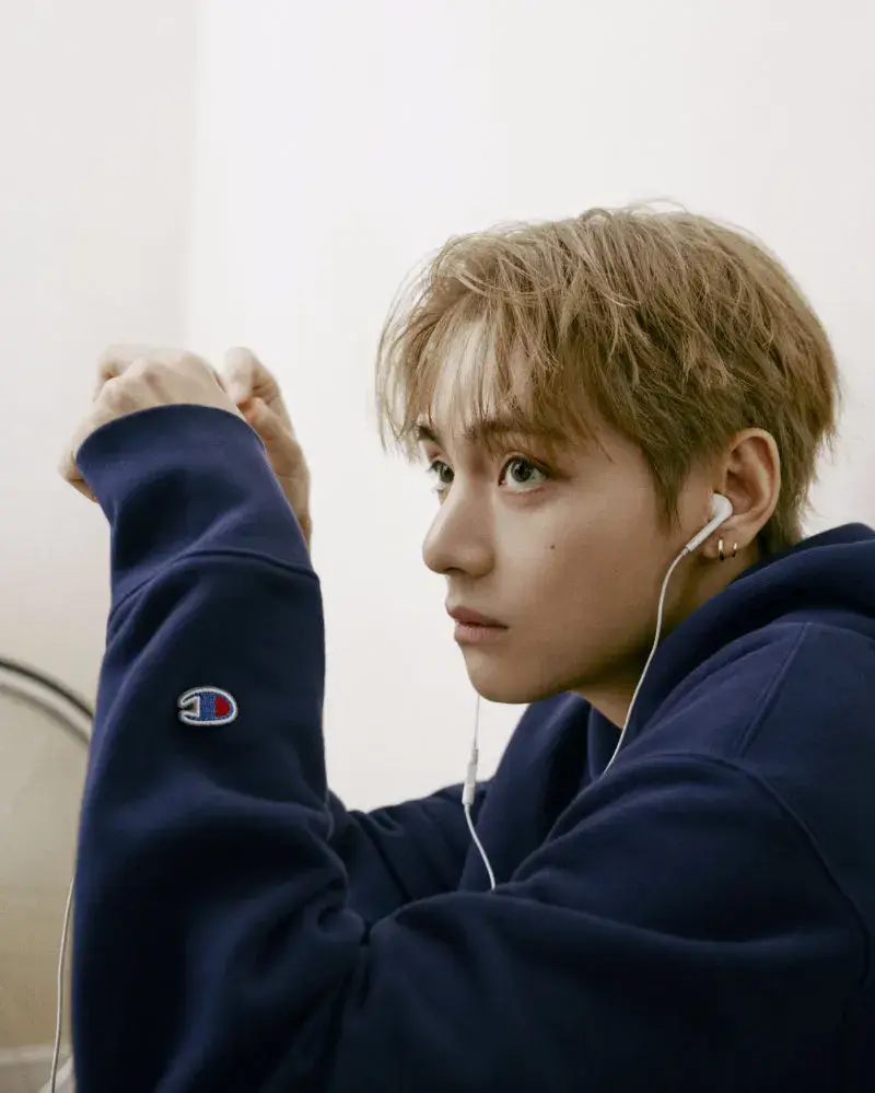 BTS V STARS IN CHAMPION FALL 2026 CAMPAIGN An image detailing Champion signing BTS member V for their Fall/Winter 2026 campaign.