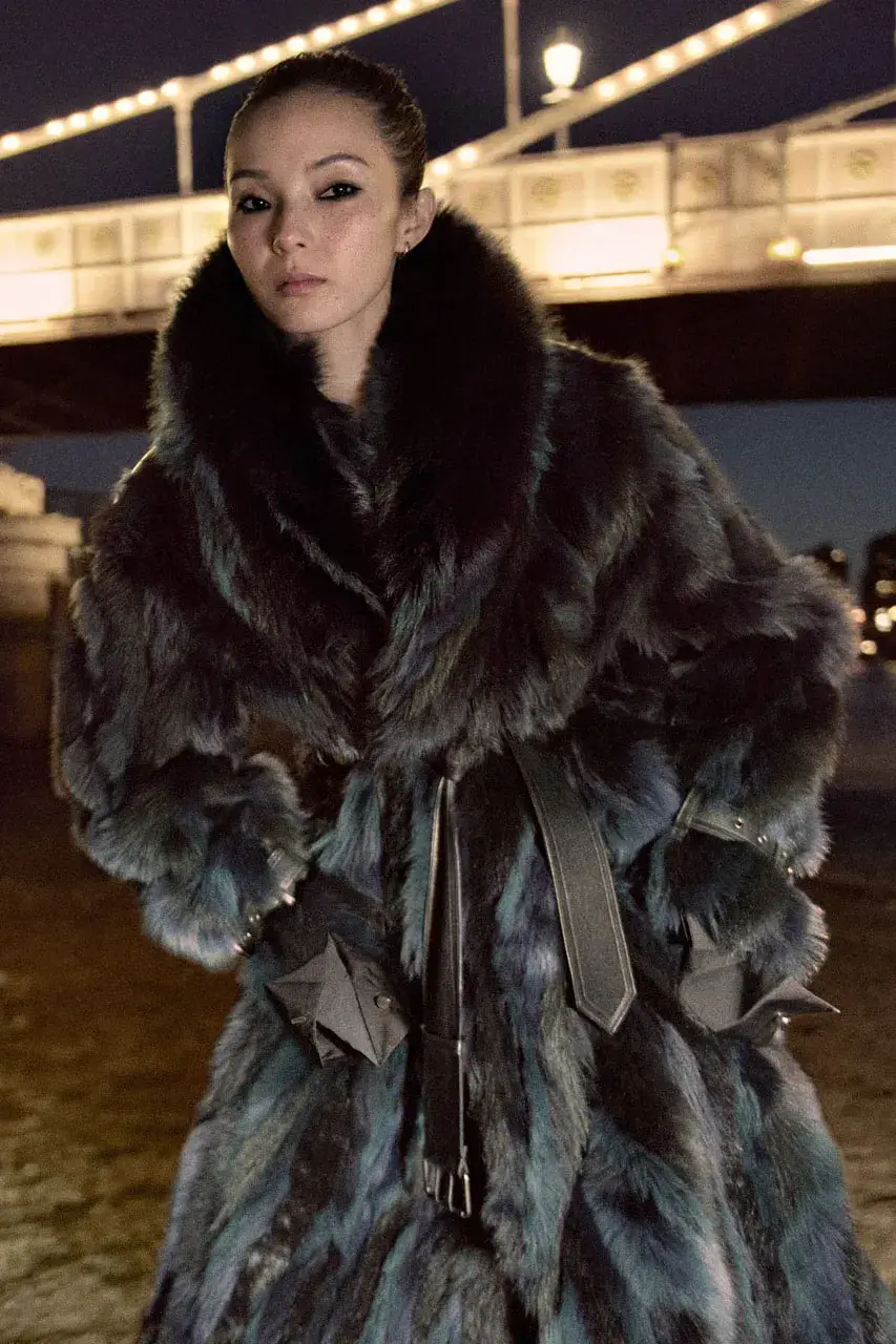 BURBERRY RELEASES WINTER 2026 CAMPAIGN image of the Burberry Winter 2026 fashion campaign starring FKA twigs and Romeo Beckham. (image 21 of 23)