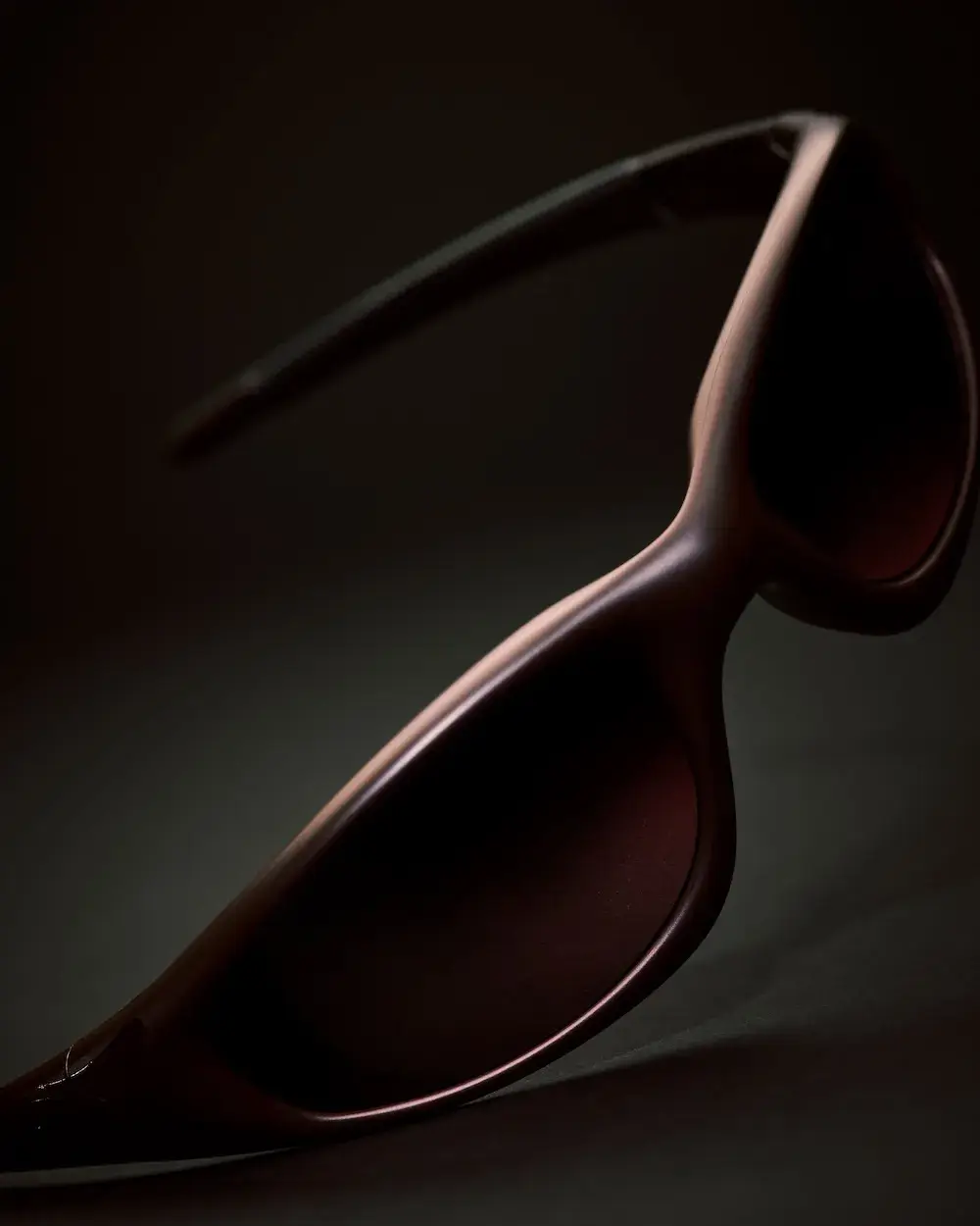 TRAVIS SCOTT CACTUS JACK OAKLEY SUNGLASSES COLLECTION image of the Cactus Jack and Oakley eyewear collaboration, including frame specs, director credits, and purchase options. (image 2 of 4)