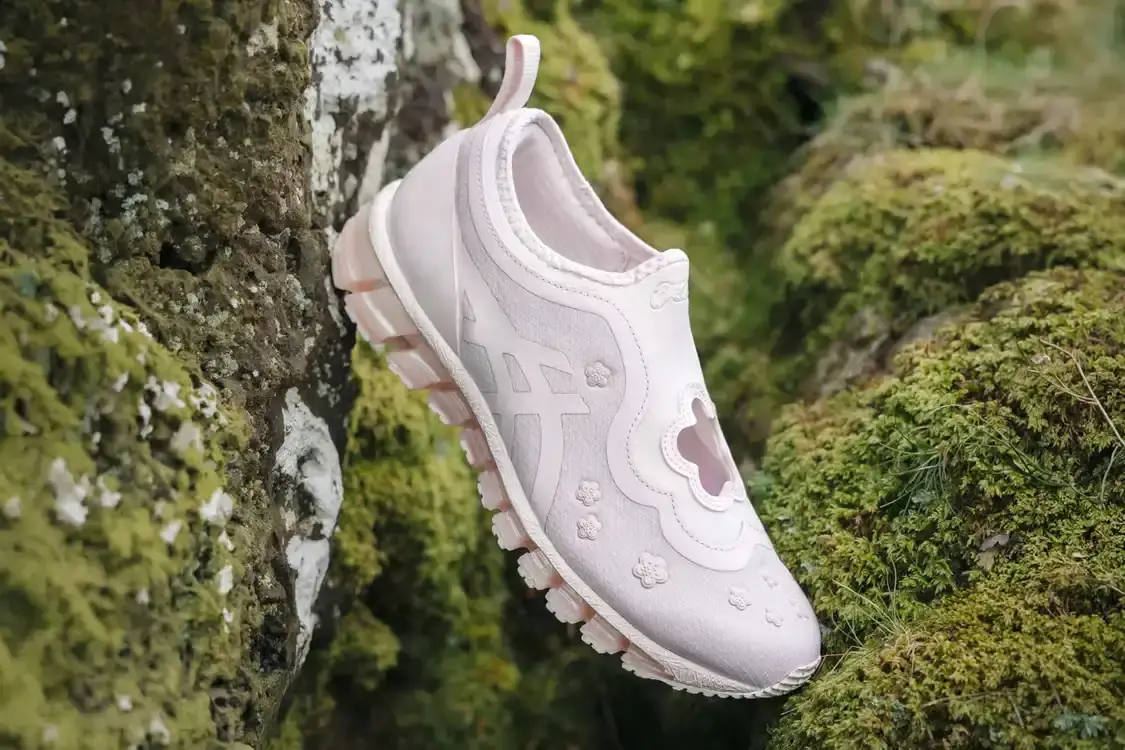 CECILIE BAHNSEN X ASICS GEL-QUANTUM 360 RELEASE an image describing the new ASICS and Cecilie Bahnsen collaborative sneaker release. The design modifies a running shoe into a floral Mary Jane style in pink and black colorways.