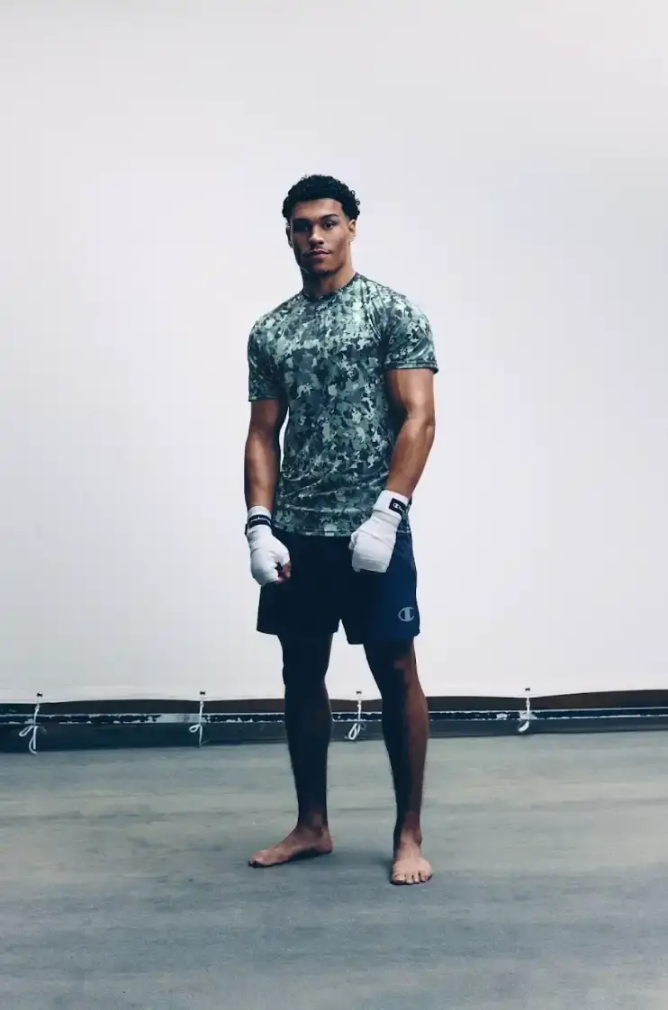 CHAMPION COMBAT: NEW PERFORMANCE LINE FOR ATHLETES image about Champion's new Combat athletic wear collection developed with professional fighters (image 6 of 9)