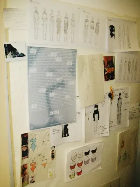 Carolina Amoretti in her Fantastudio (image 4 of 6)