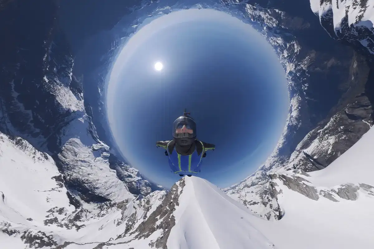 DJI OSMO 360 ENTERS 360-DEGREE CAMERA MARKET image about DJI's new Osmo 360 camera featuring technical specifications, pricing, and availability information. (image 5 of 7)
