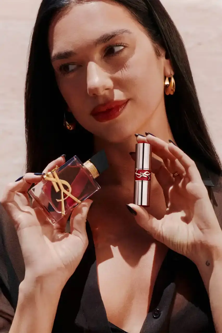 DUA LIPA FRONTS YSL BEAUTY'S LIBRE BERRY CRUSH YSL Beauty launches Libre Berry Crush, a new fruity floral perfume from the Libre collection, featuring Dua Lipa in the campaign directed by Diane Kunst. (image 4 of 4)