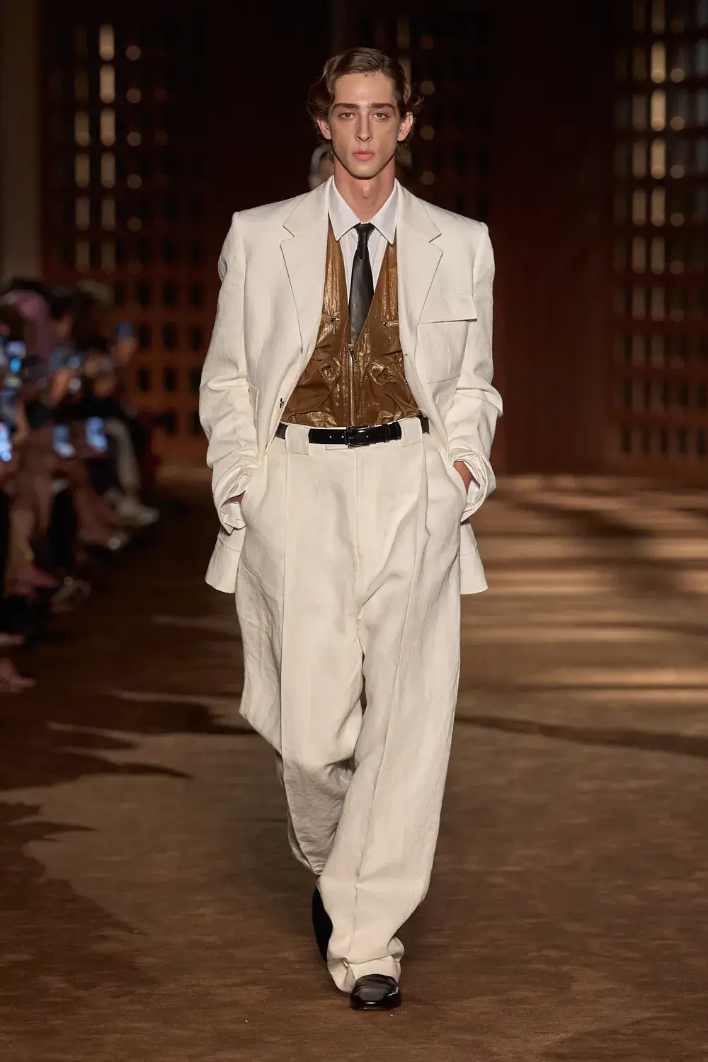 FERRAGAMO SPRING SUMMER 2027 COLLECTION image of the Ferragamo Spring Summer 2027 collection detailing the 1940s inspired clothing and footwear. (image 9 of 61)