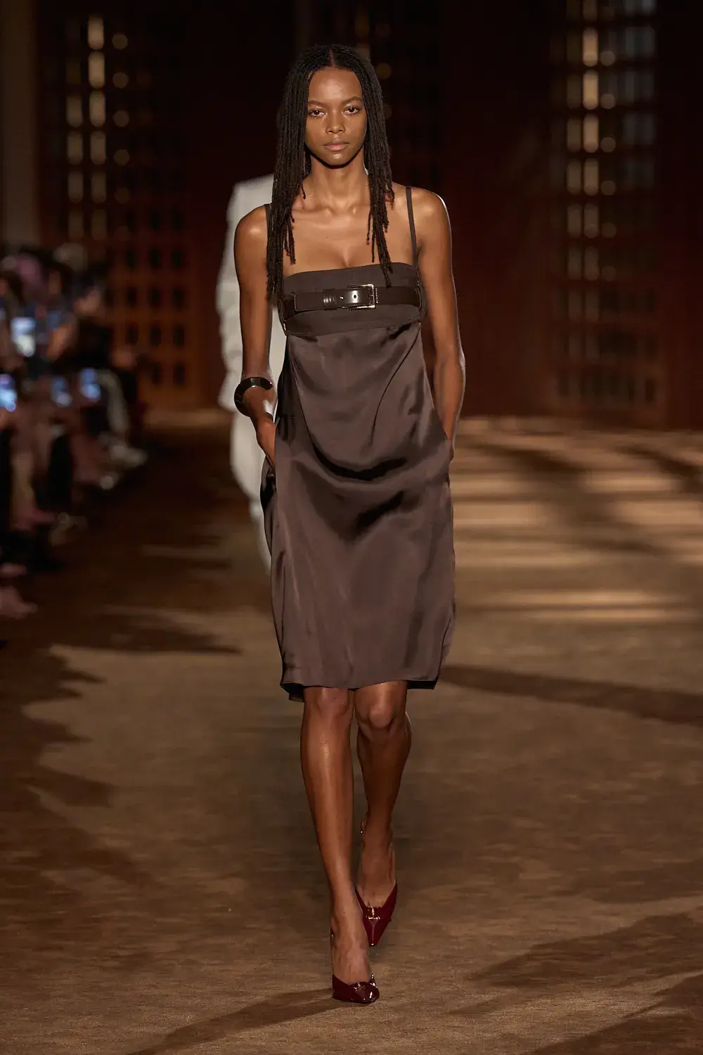 FERRAGAMO SPRING SUMMER 2027 COLLECTION image of the Ferragamo Spring Summer 2027 collection detailing the 1940s inspired clothing and footwear. (image 8 of 61)