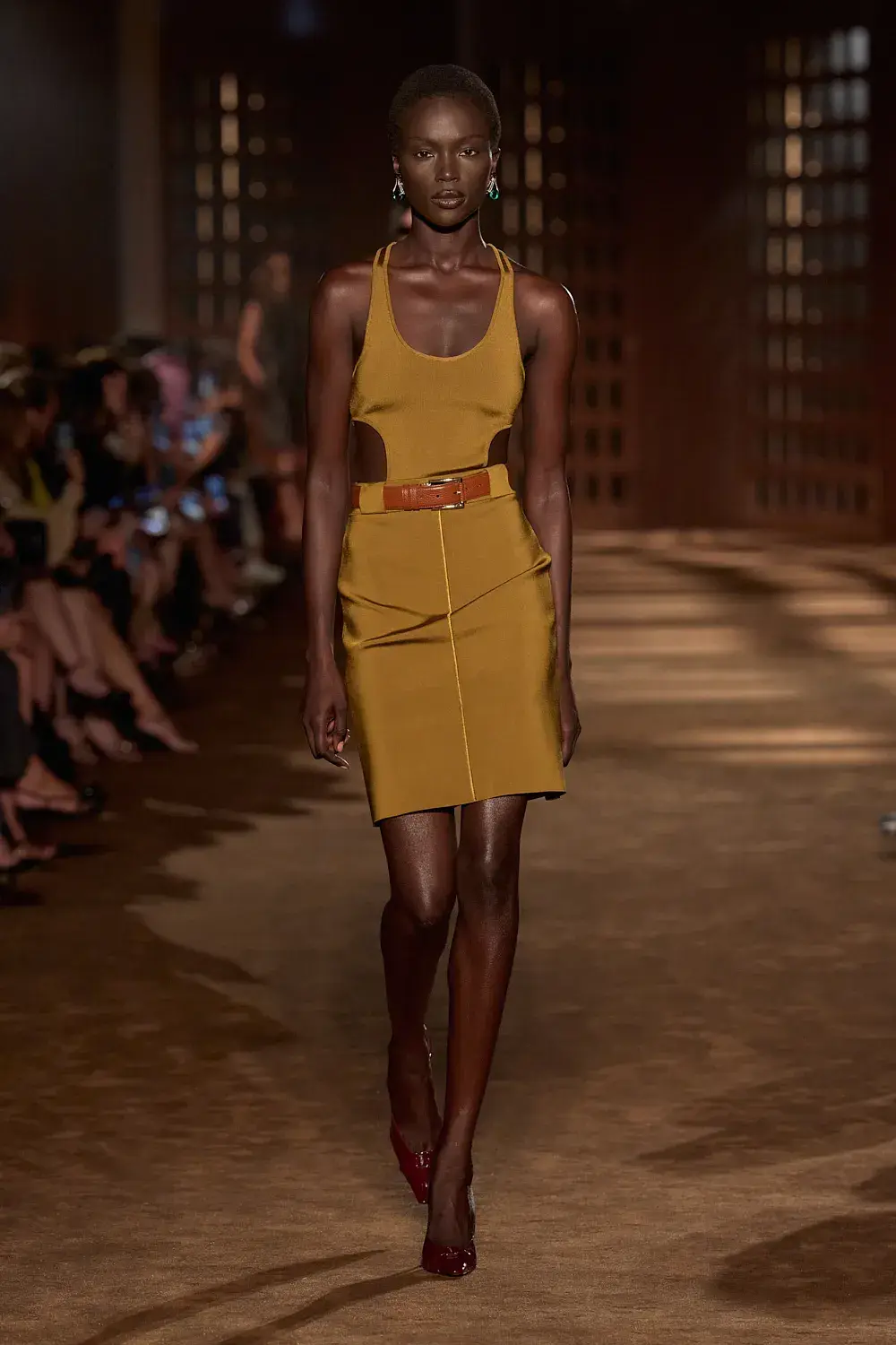 FERRAGAMO SPRING SUMMER 2027 COLLECTION image of the Ferragamo Spring Summer 2027 collection detailing the 1940s inspired clothing and footwear. (image 35 of 61)
