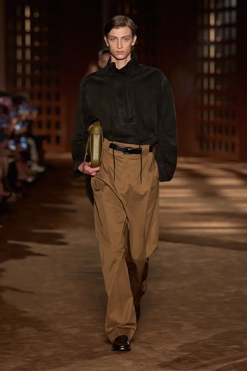 FERRAGAMO SPRING SUMMER 2027 COLLECTION image of the Ferragamo Spring Summer 2027 collection detailing the 1940s inspired clothing and footwear. (image 15 of 61)