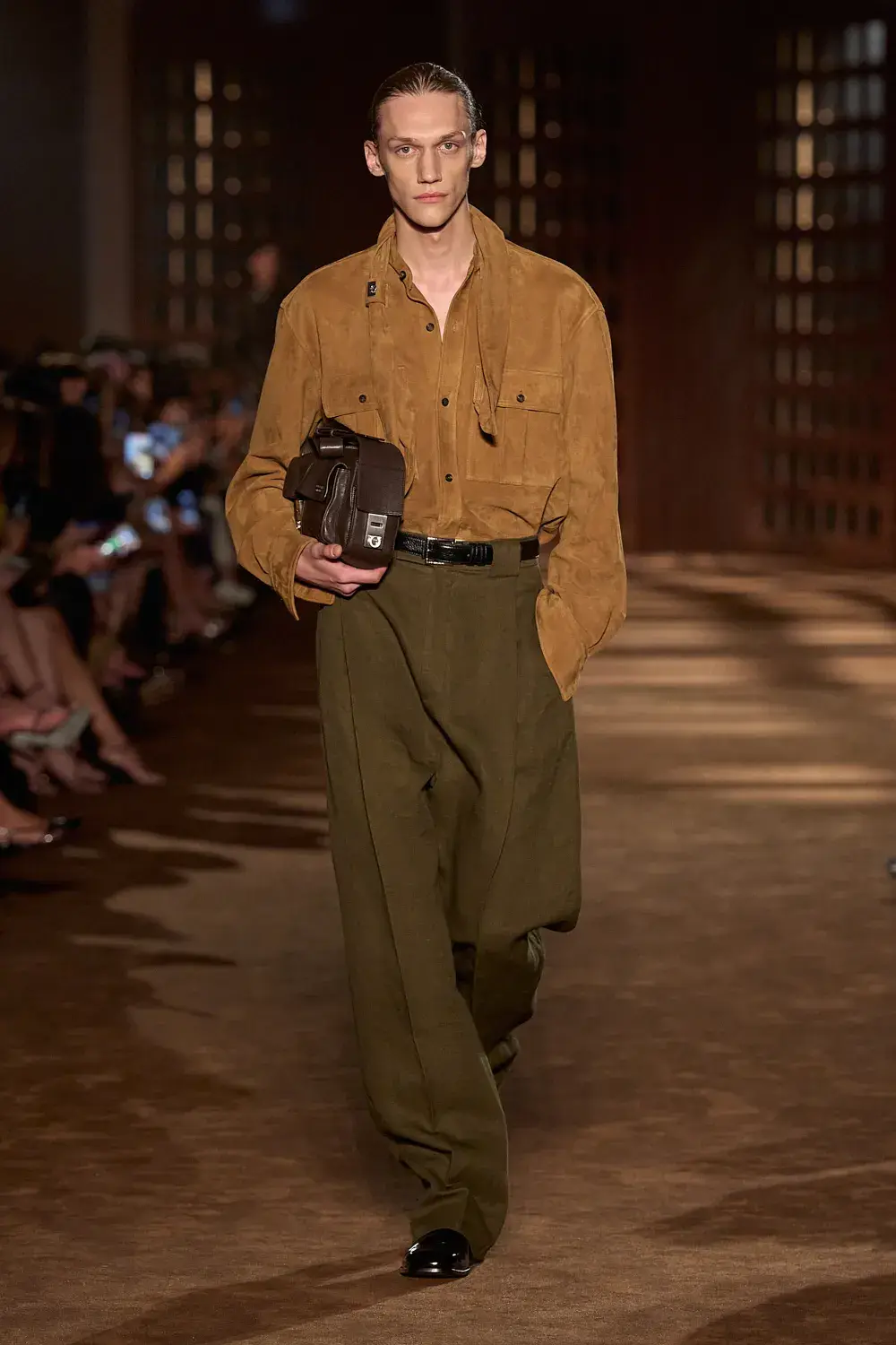 FERRAGAMO SPRING SUMMER 2027 COLLECTION image of the Ferragamo Spring Summer 2027 collection detailing the 1940s inspired clothing and footwear. (image 43 of 61)