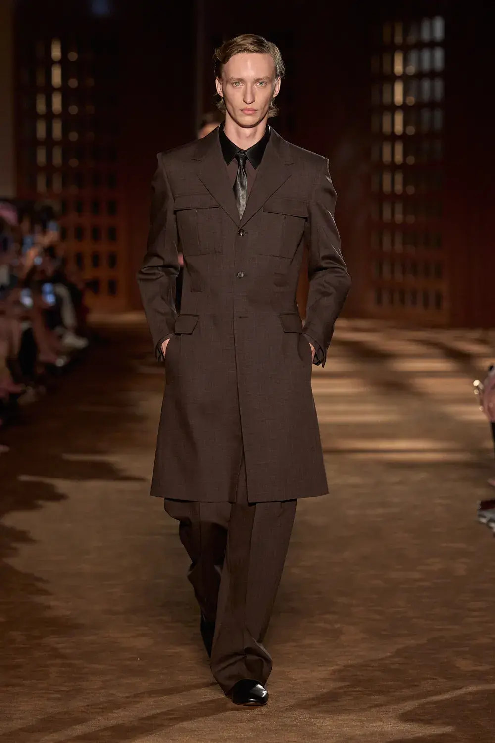 FERRAGAMO SPRING SUMMER 2027 COLLECTION image of the Ferragamo Spring Summer 2027 collection detailing the 1940s inspired clothing and footwear. (image 14 of 61)