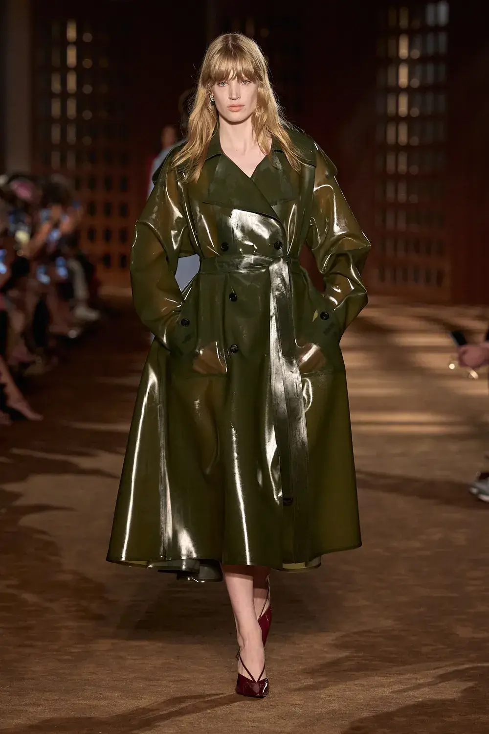 FERRAGAMO SPRING SUMMER 2027 COLLECTION image of the Ferragamo Spring Summer 2027 collection detailing the 1940s inspired clothing and footwear. (image 27 of 61)
