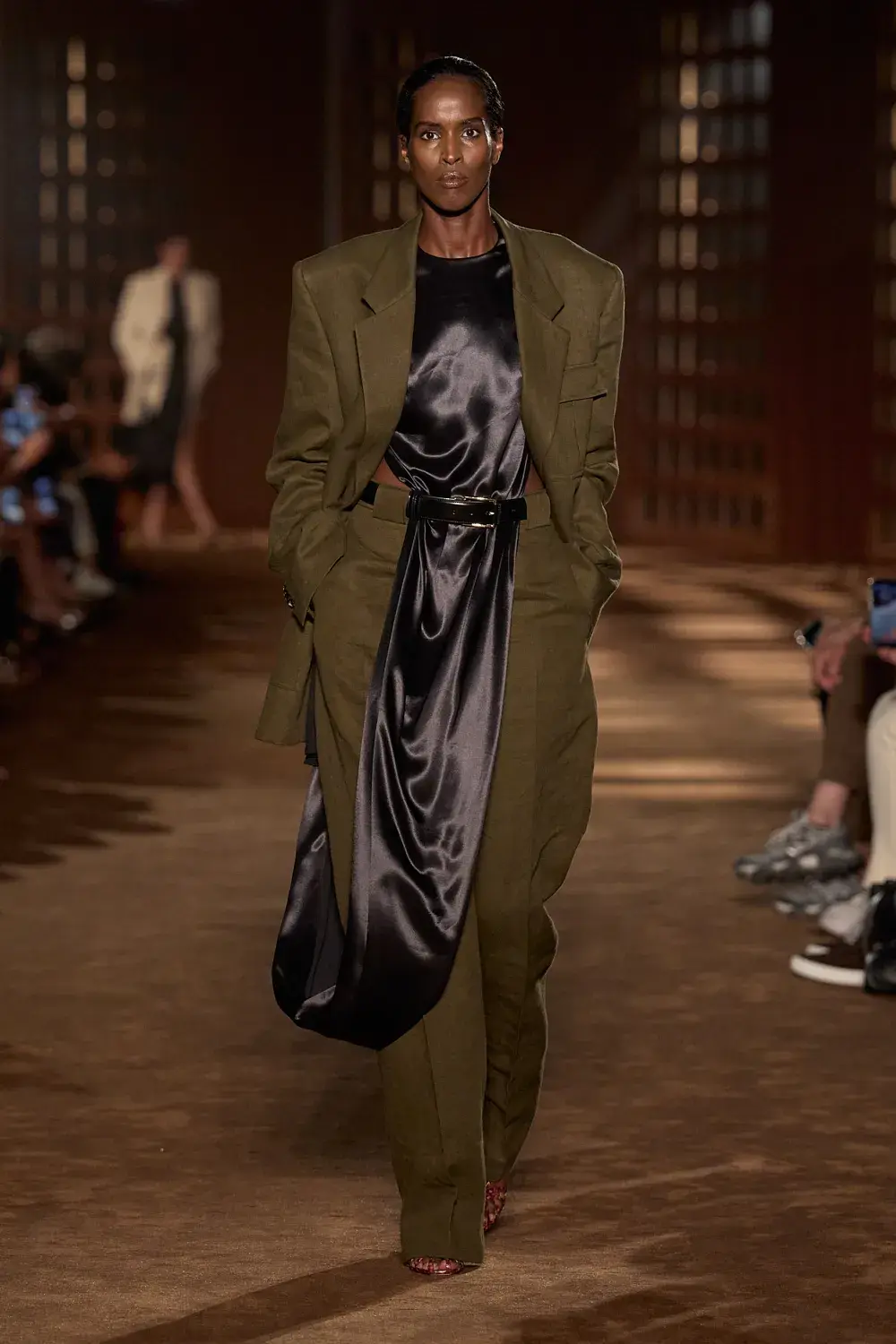 FERRAGAMO SPRING SUMMER 2027 COLLECTION image of the Ferragamo Spring Summer 2027 collection detailing the 1940s inspired clothing and footwear. (image 47 of 61)