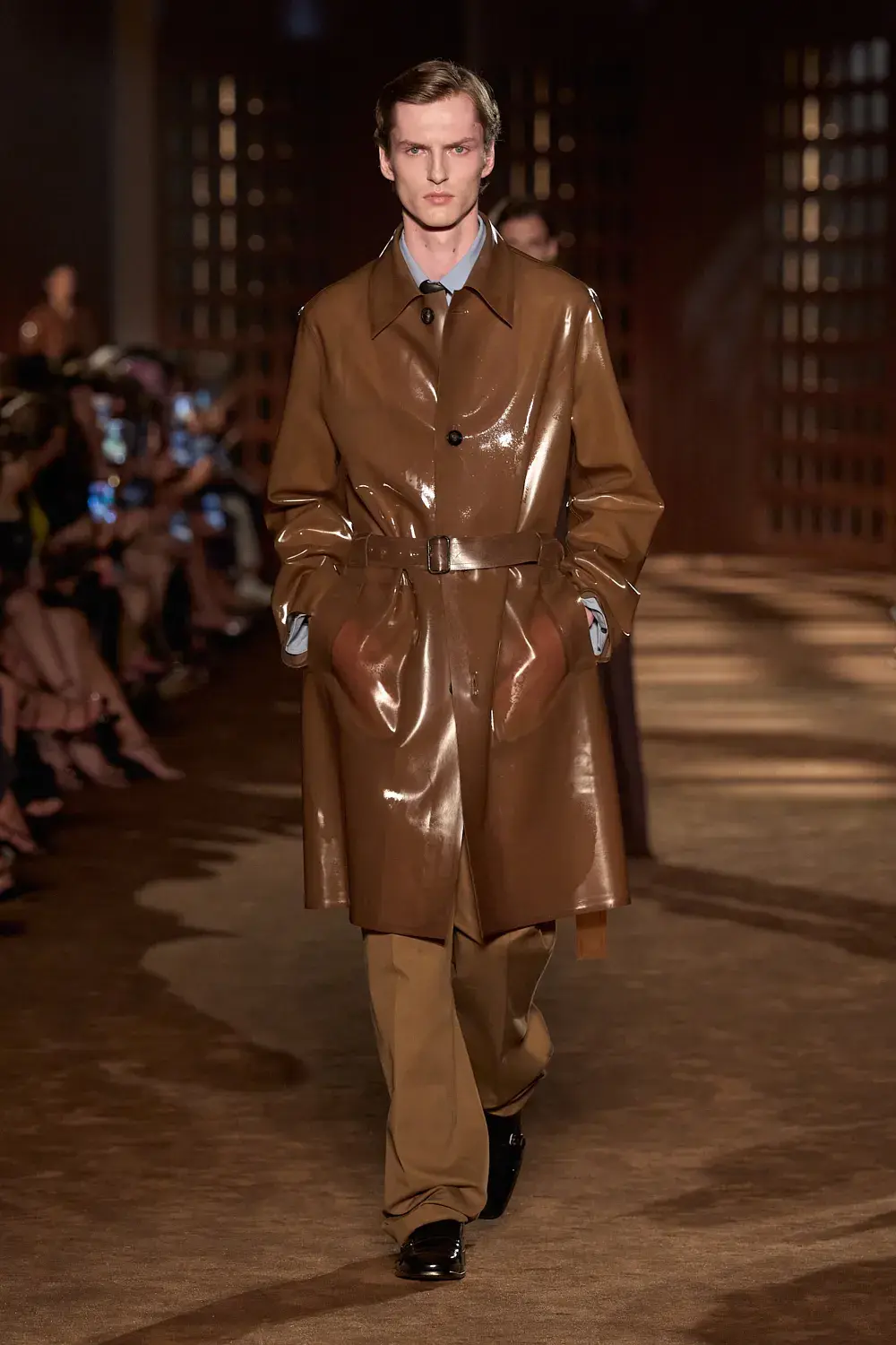FERRAGAMO SPRING SUMMER 2027 COLLECTION image of the Ferragamo Spring Summer 2027 collection detailing the 1940s inspired clothing and footwear. (image 25 of 61)