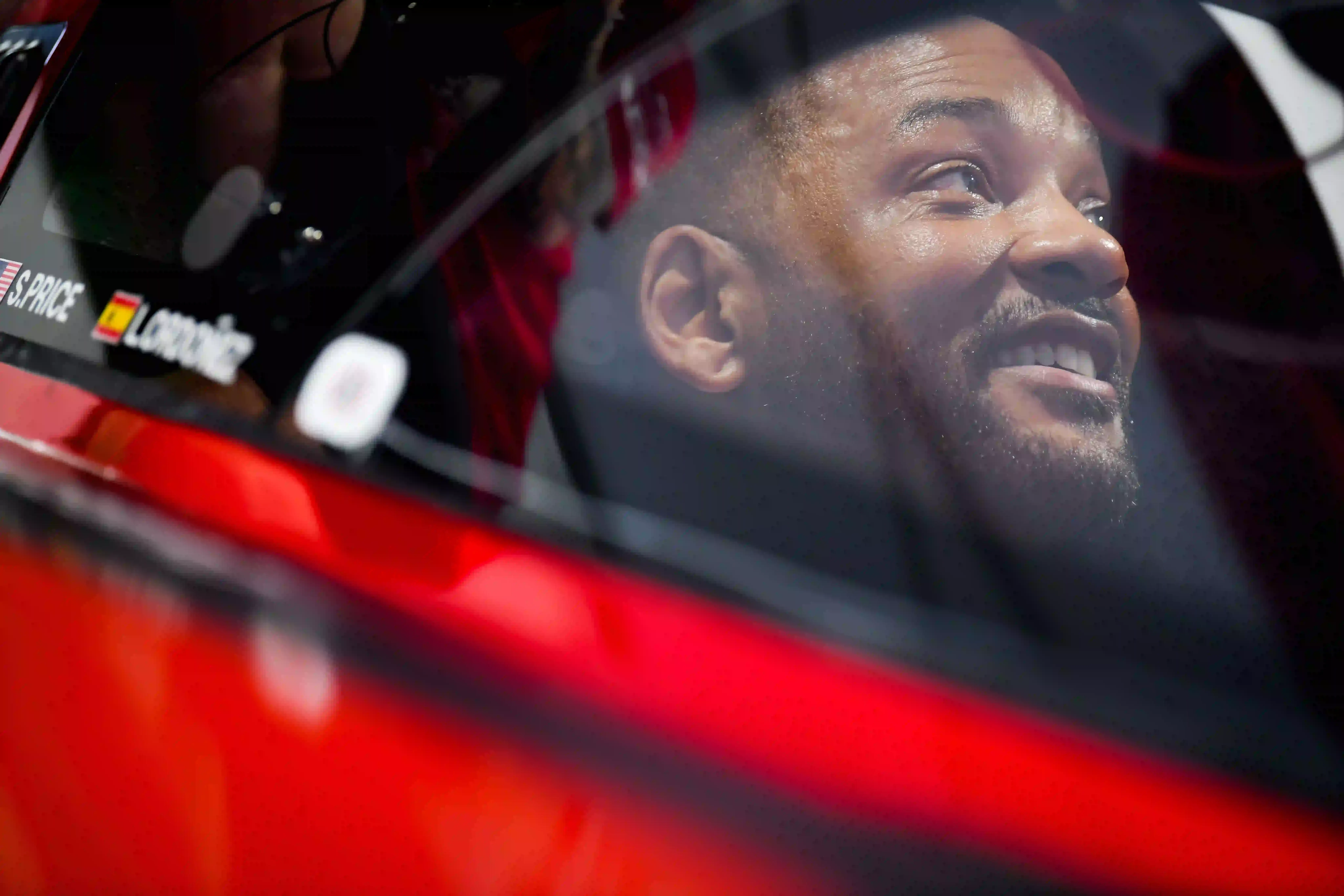 FRESH PRINCE OF LAKE COMO: WILL SMITH'S E1 TEAM CLINCHES MAIDEN VICTORY Will Smith drive E1 boat