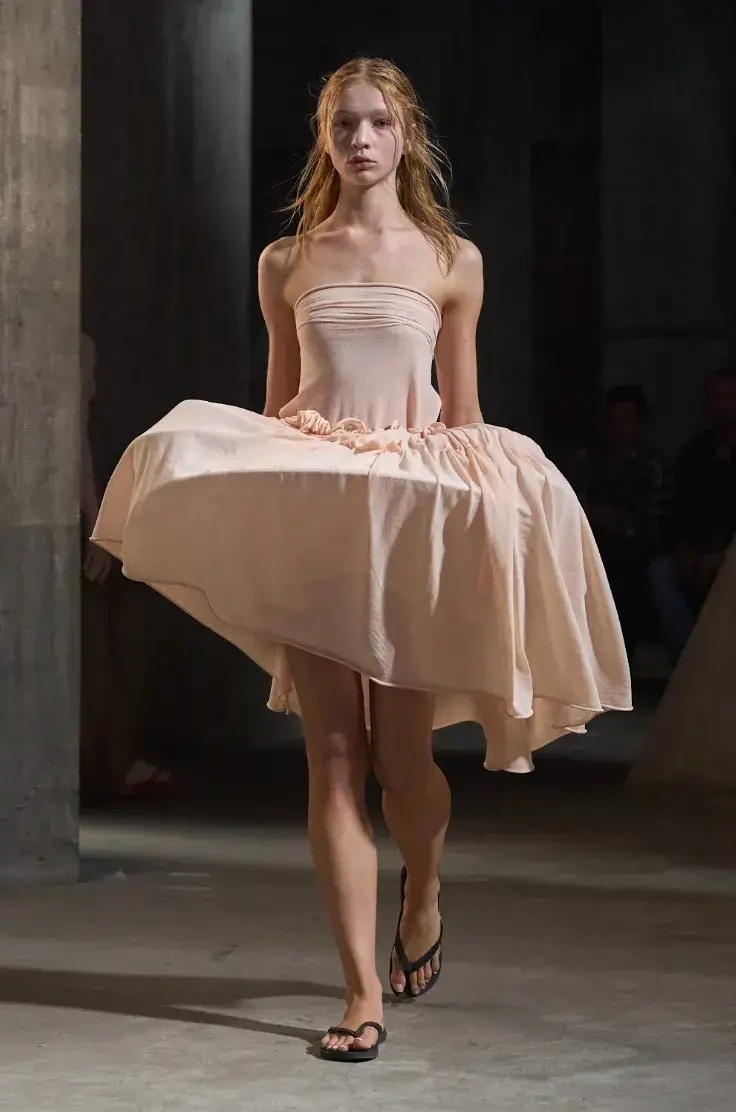 HAVAIANAS LAUNCHES KITTEN HEEL IN COPENHAGEN image covering the debut of the Havaianas Kitten Heel flip flop at Copenhagen Fashion Week SS27. (image 5 of 6)