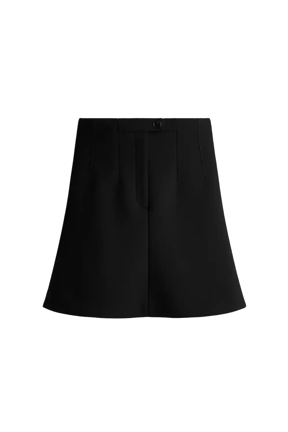 H&M STUDIO GOES ECCENTRIC FOR SPRING 2026 H&M Studio presents a spring/summer 2026 collection focused on individuality through asymmetric designs, contrasting colors, and adaptable pieces that challenge traditional fashion codes. (image 18 of 42)