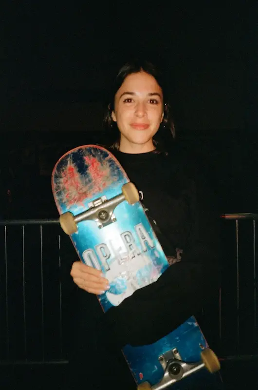 Skatebording girl New York Isa