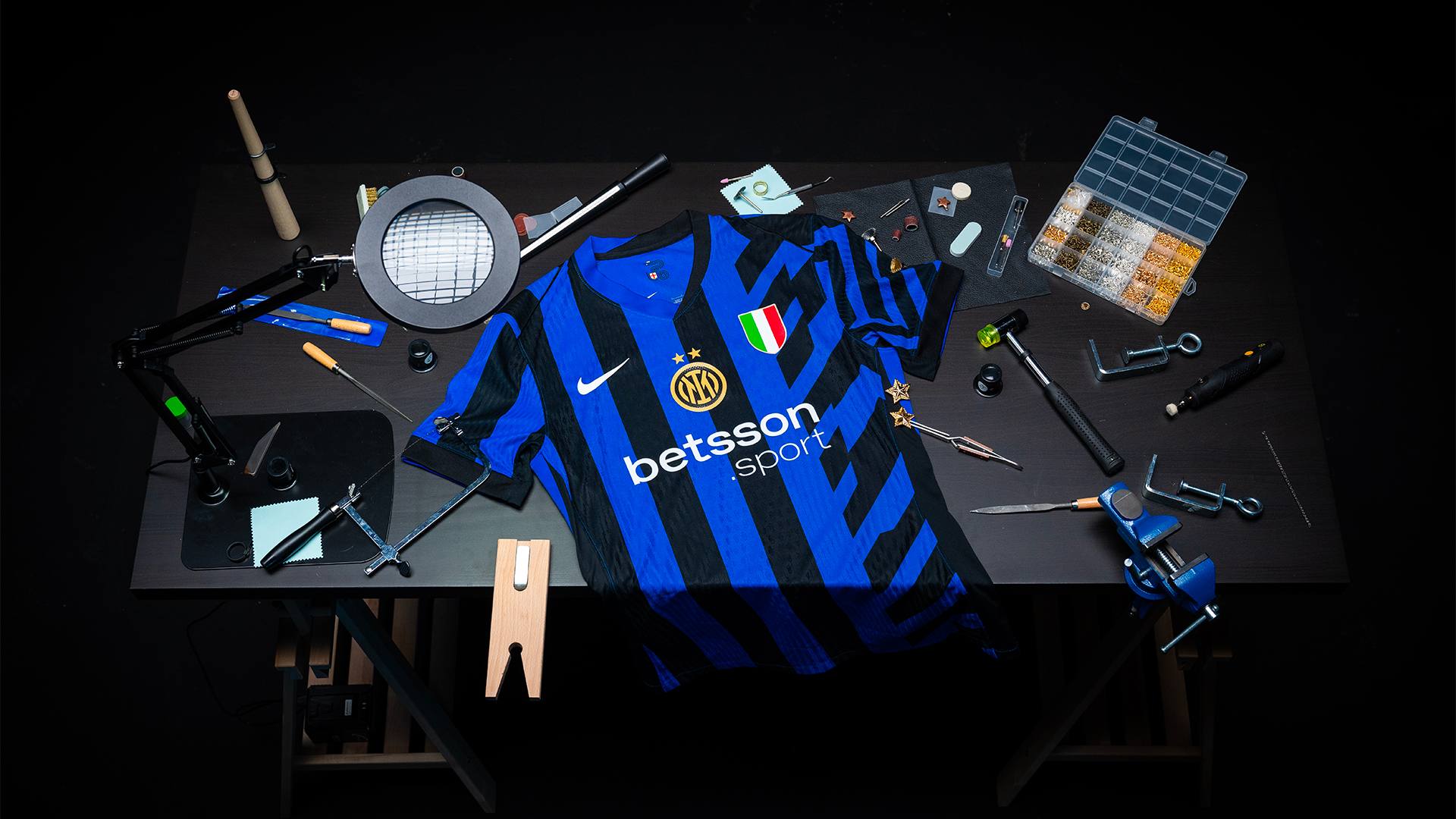 © INTER