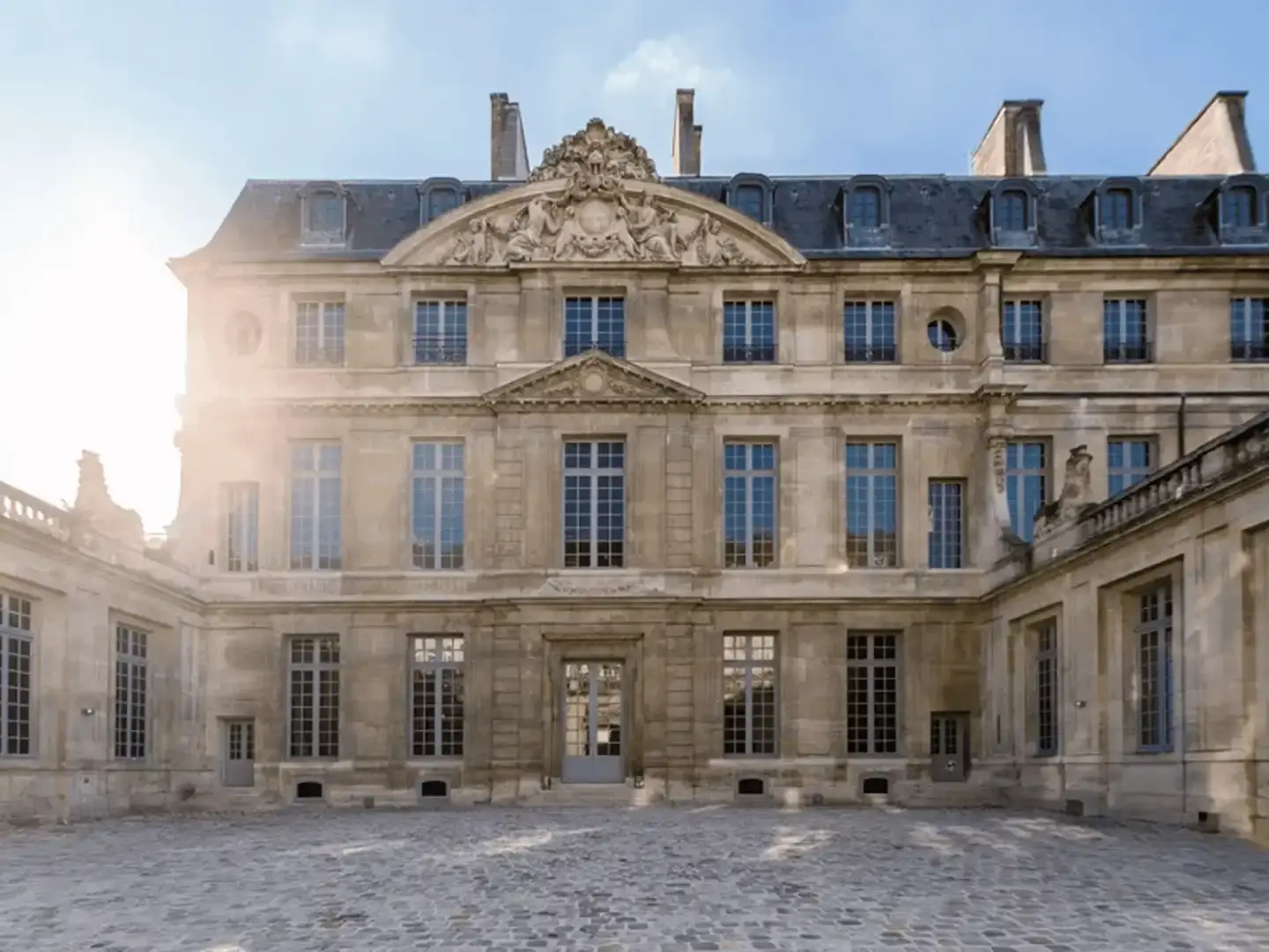 Jacquemus fashion show at Picasso Museum Paris during Fashion Week January 2025
