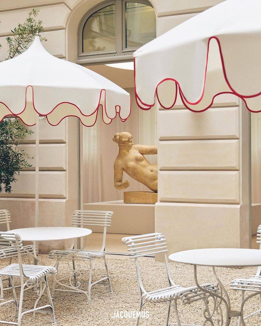 courtesy of Jacquemus (image 7 of 7)
