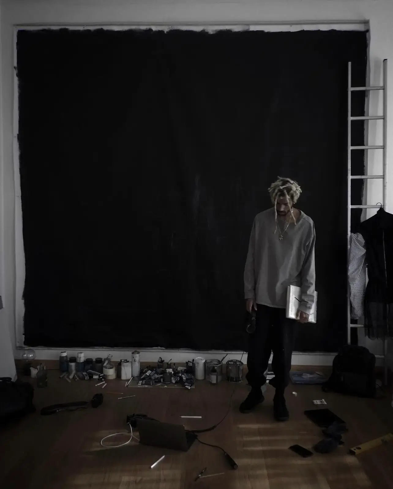 Portrait of artist Jet Le Parti, whose work spans writing, sound, and painting, creating art that reflects urban experience between Brooklyn, Berlin, and London.
