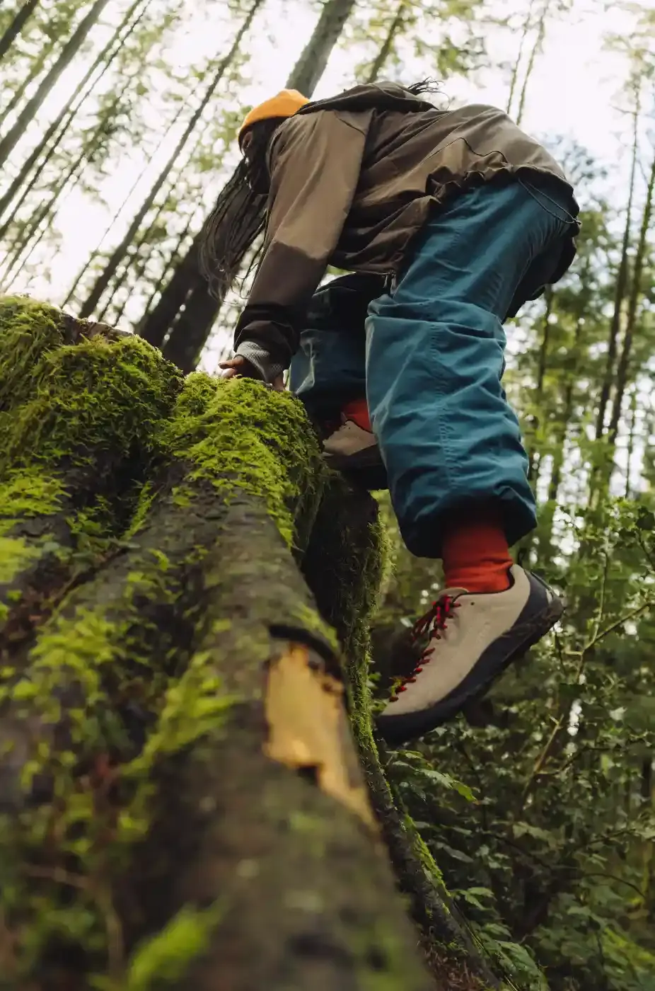 KEEN EXPANDS JASPER LINE WITH ZIONIC MODEL image about KEEN's new Jasper Zionic sneaker, combining climbing shoe design with hiking performance for versatile outdoor use. (image 2 of 6)
