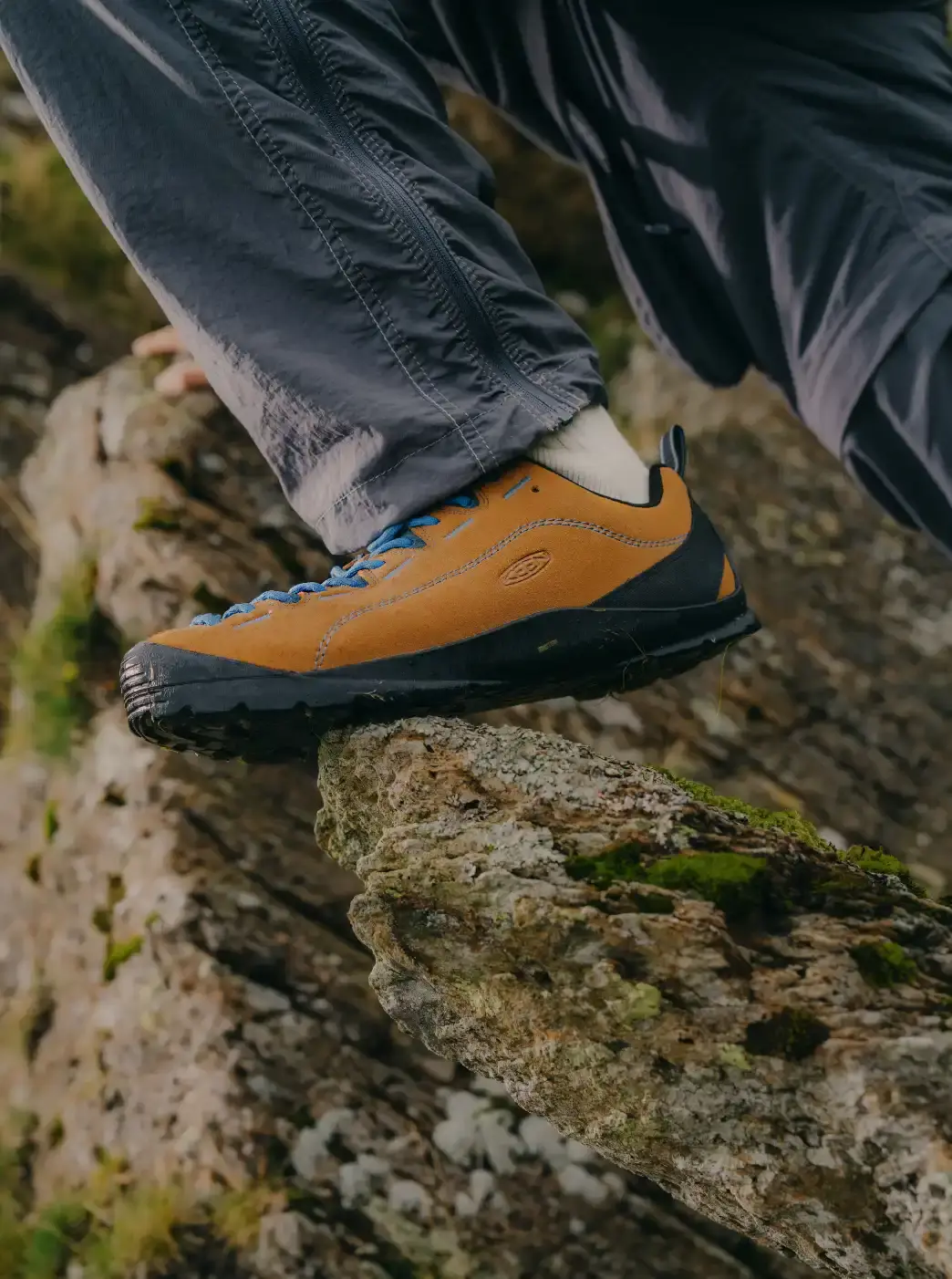 KEEN EXPANDS JASPER LINE WITH ZIONIC MODEL image about KEEN's new Jasper Zionic sneaker, combining climbing shoe design with hiking performance for versatile outdoor use. (image 3 of 6)