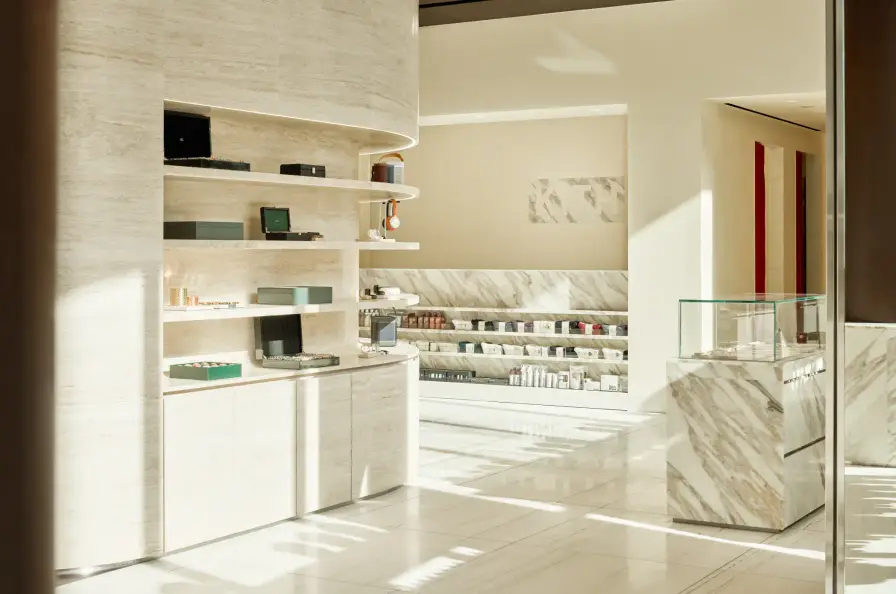 Kith This article provides information about Kith's new Osaka flagship store opening on March 21st. It details the store's location, design features, exclusive products, and collaborations with New Balance and local brands. The article includes specific information about store layout, special merchandise, and operating hours to help readers understand what to expect when visiting. (image 4 of 9)